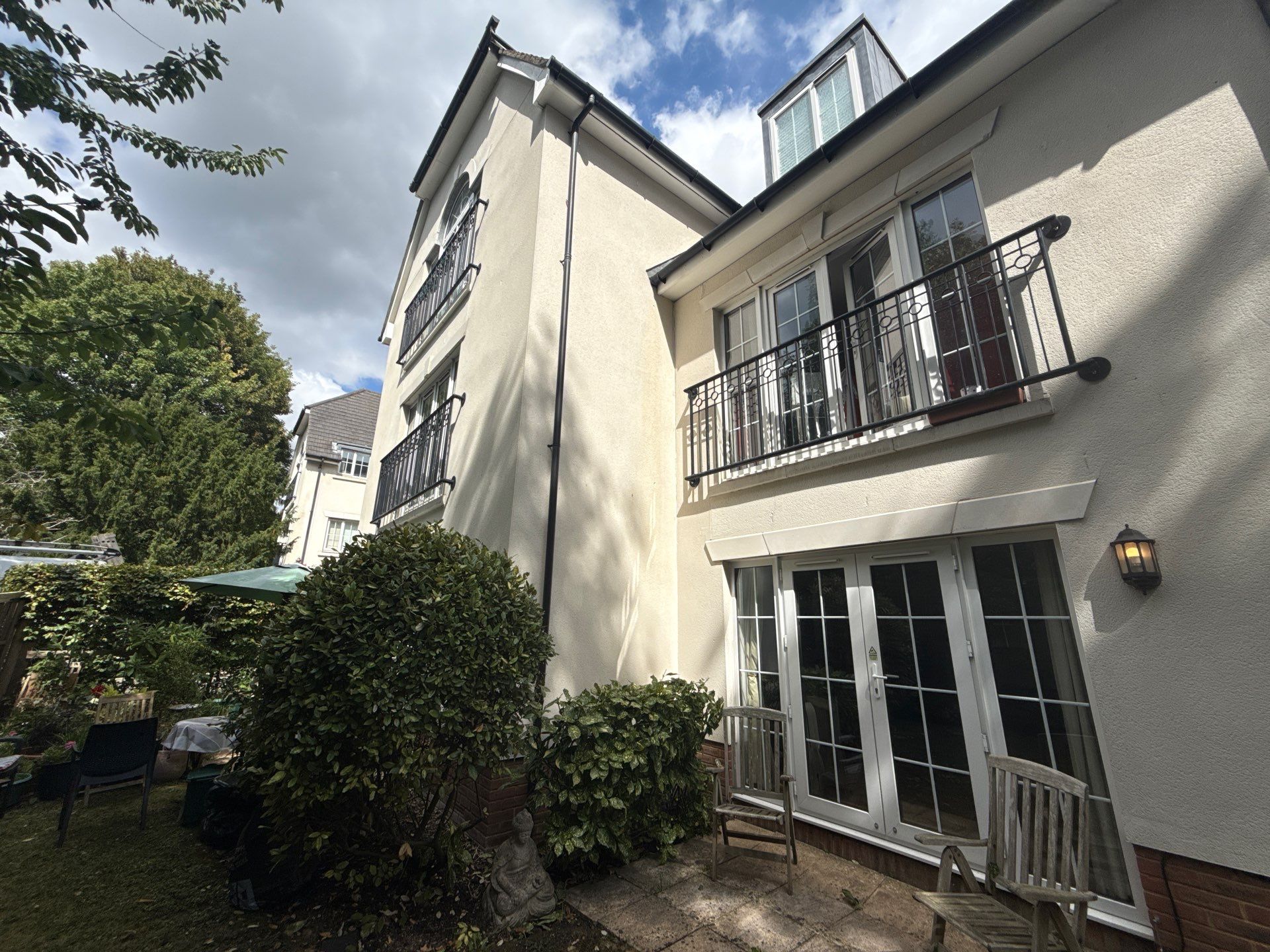 Render Clean by Ges Exterior Cleaning ltd