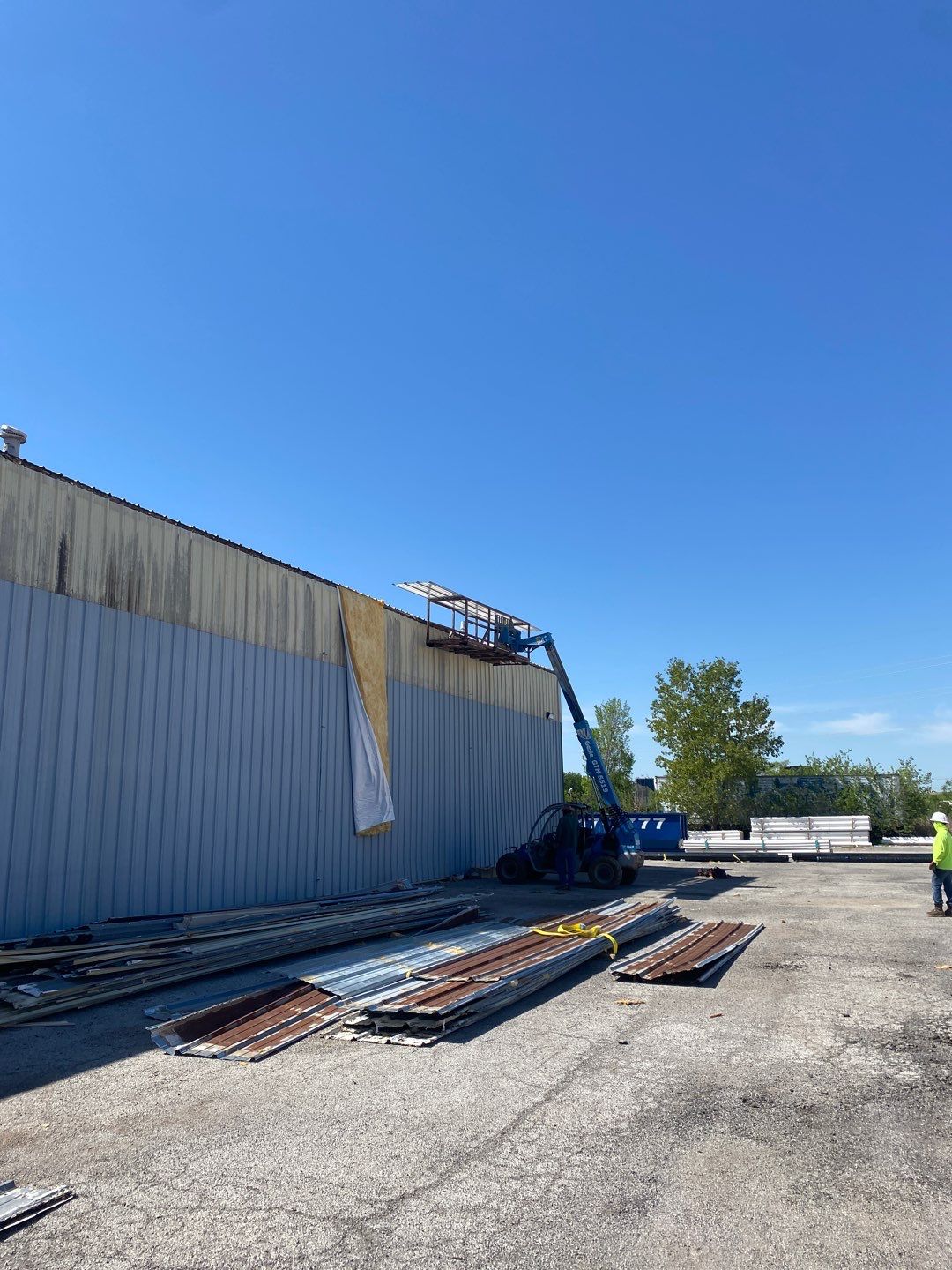 Metal Roof Project in Tulsa by Decor Roofing & Restoration