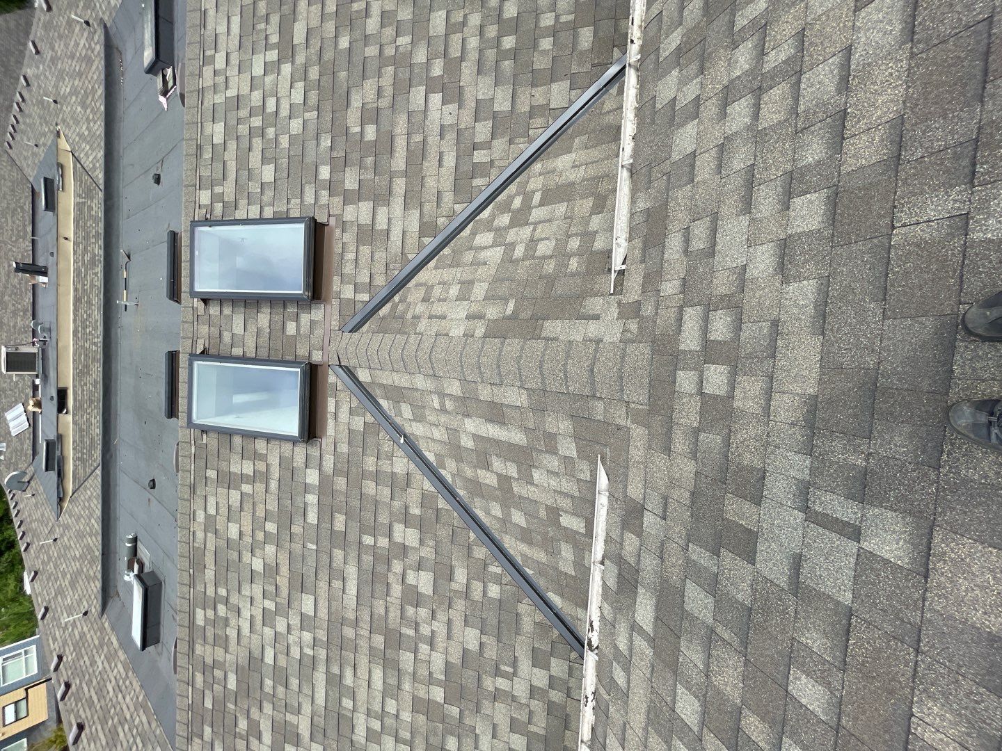 Residential ReRoofing Installation using OC Oakridge shingles by Top Notch Roofing Inc