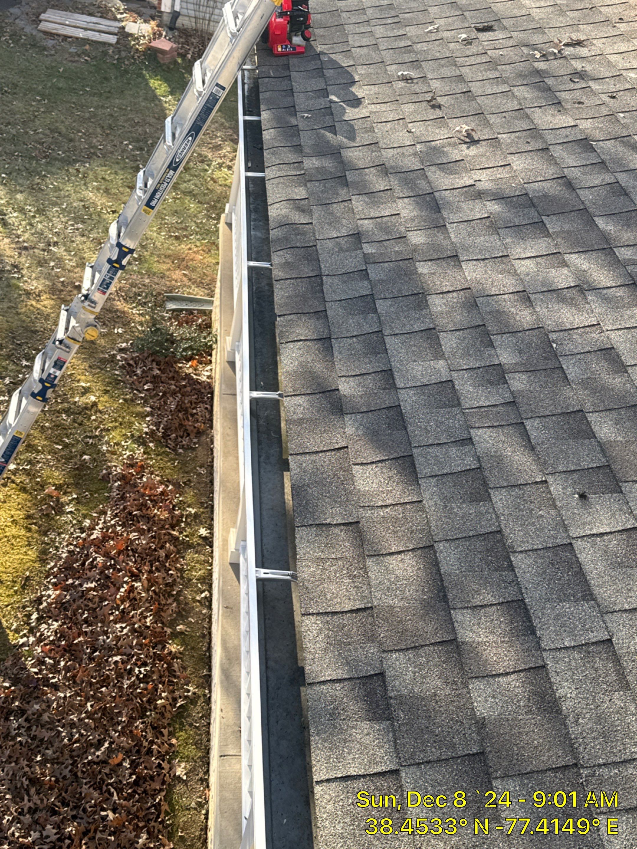 gutters guards using bulldog by La Bendicion Contruction Llc