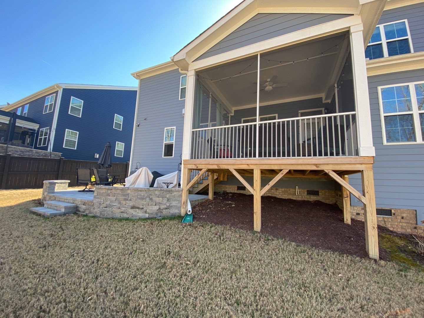 Screened Porch using Wood Sealant by DuraSeal