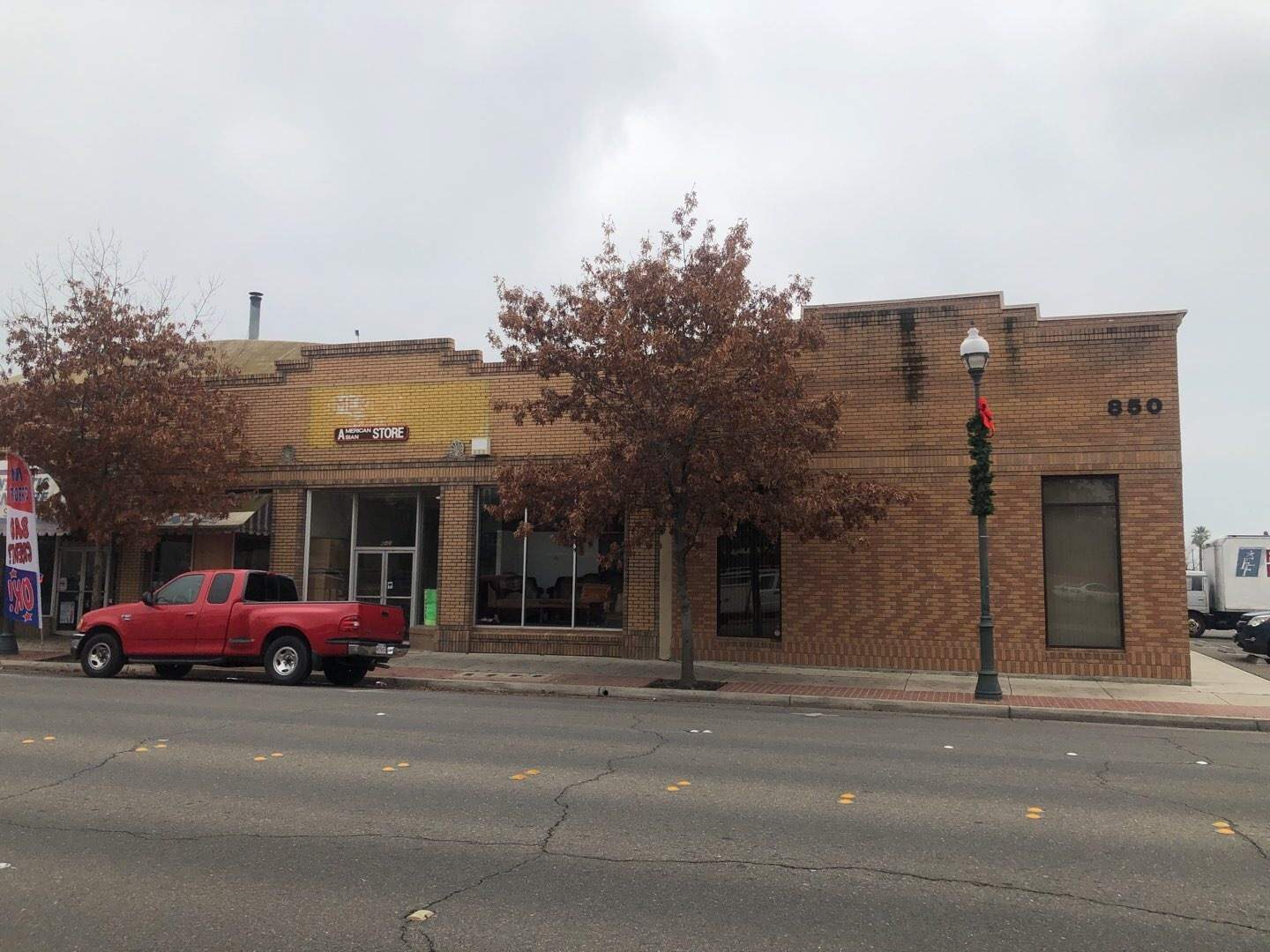 Spray foam and coatings using Conklin Benchmark/PUMA XL coatings and spray foam by Straight Edge Roofing Inc