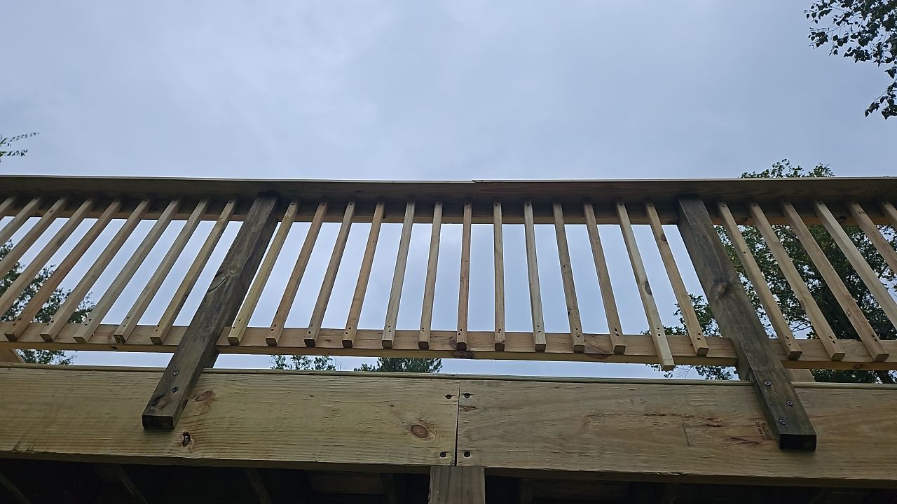 Windsor Blvd - Deck Installation by Pillar and Pine