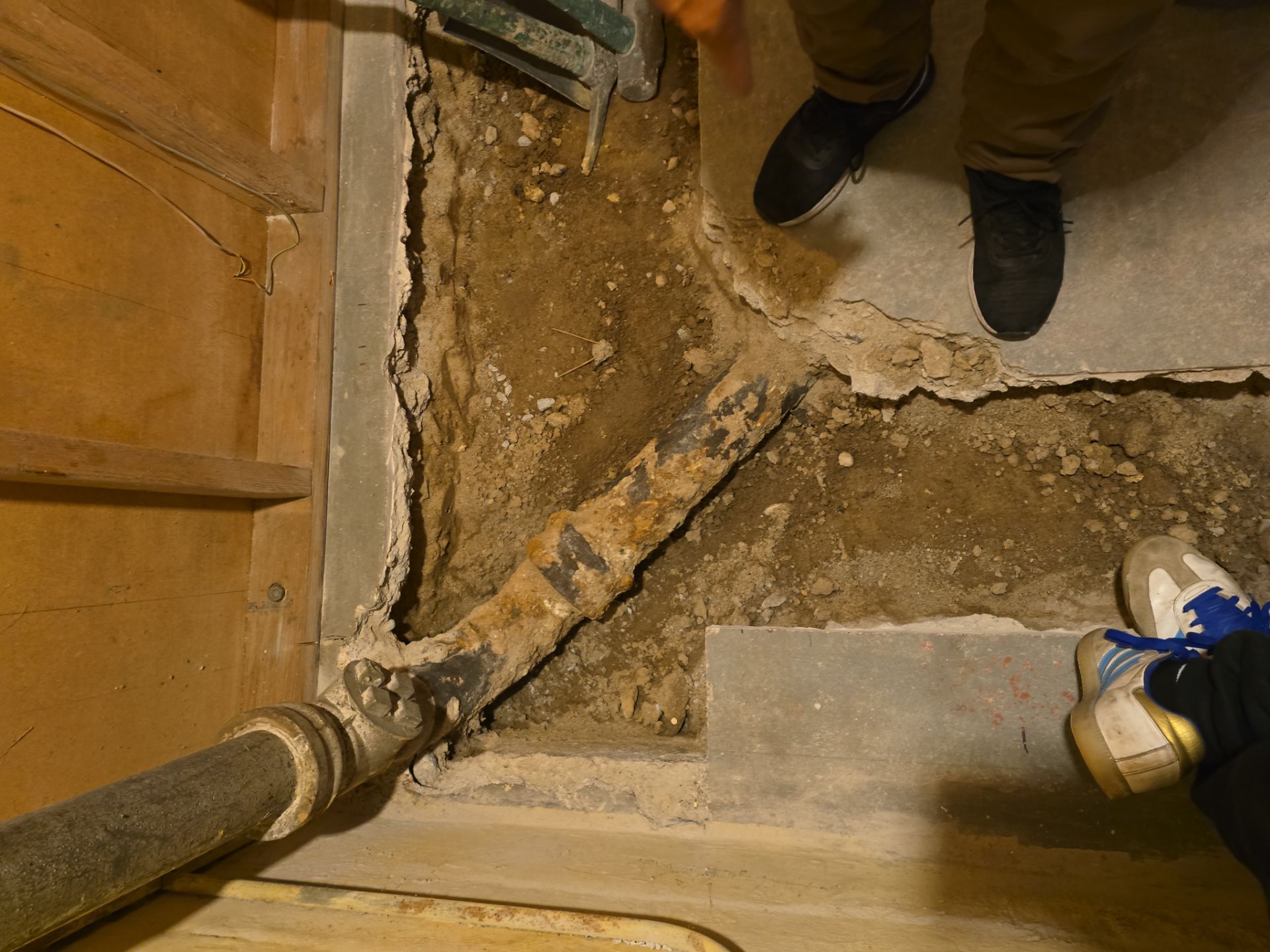 Bathroom Transformation – From Empty Space to Dream Bathroom by Johnny Five Construction 