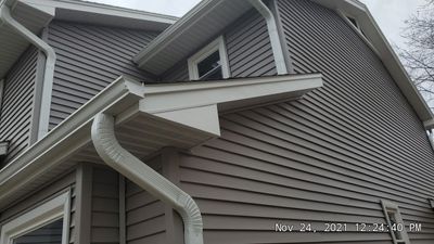 seamless aluminum gutter install in Algonquin, IL (After)