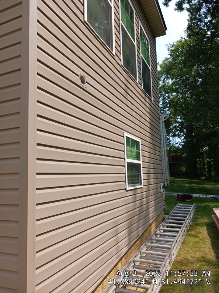 Residential Roof Replacement using CertainTeed Grand Manor by Absolute Roofing and Construction