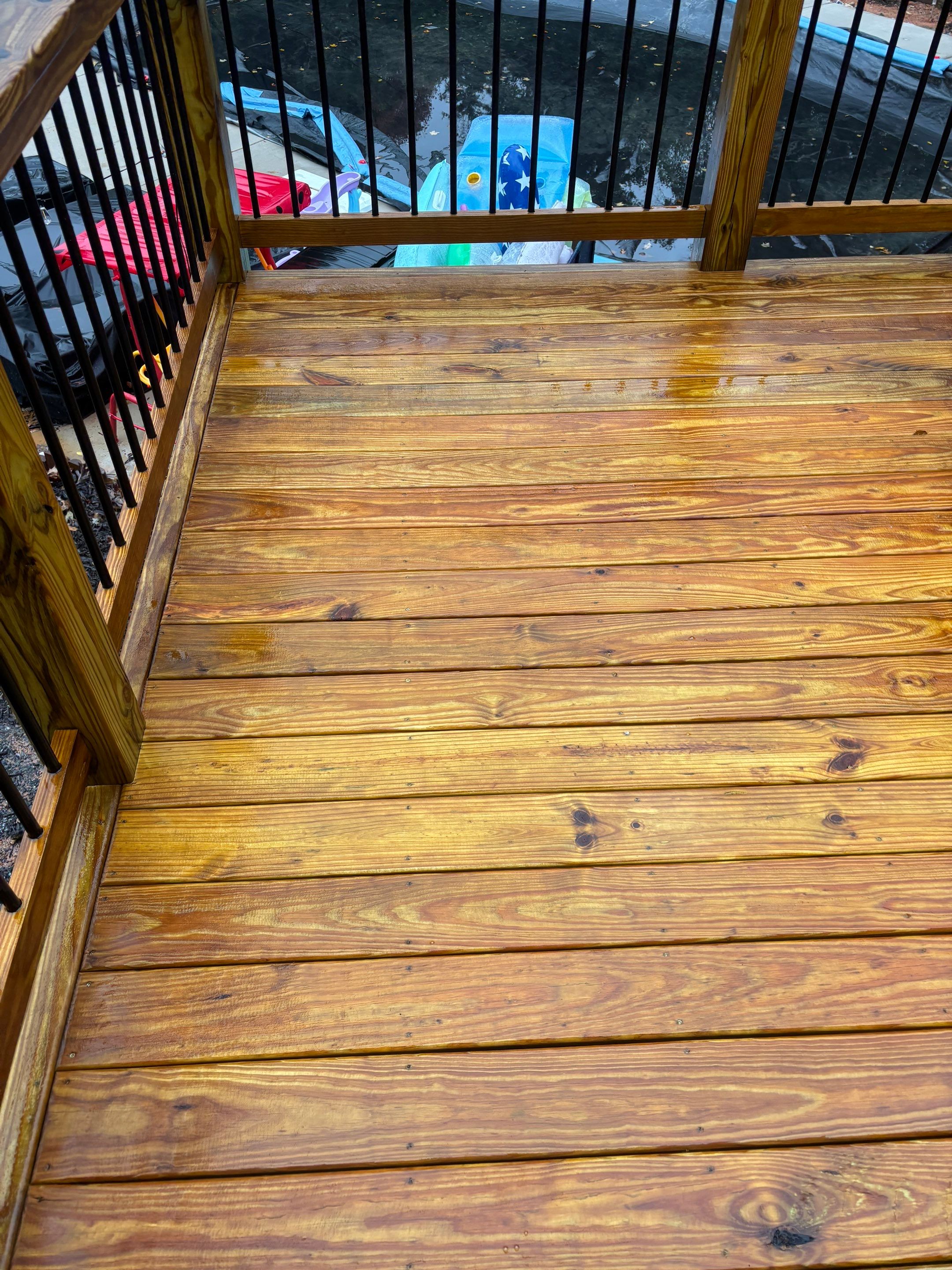 Wood Deck using Wood Sealant by DuraSeal