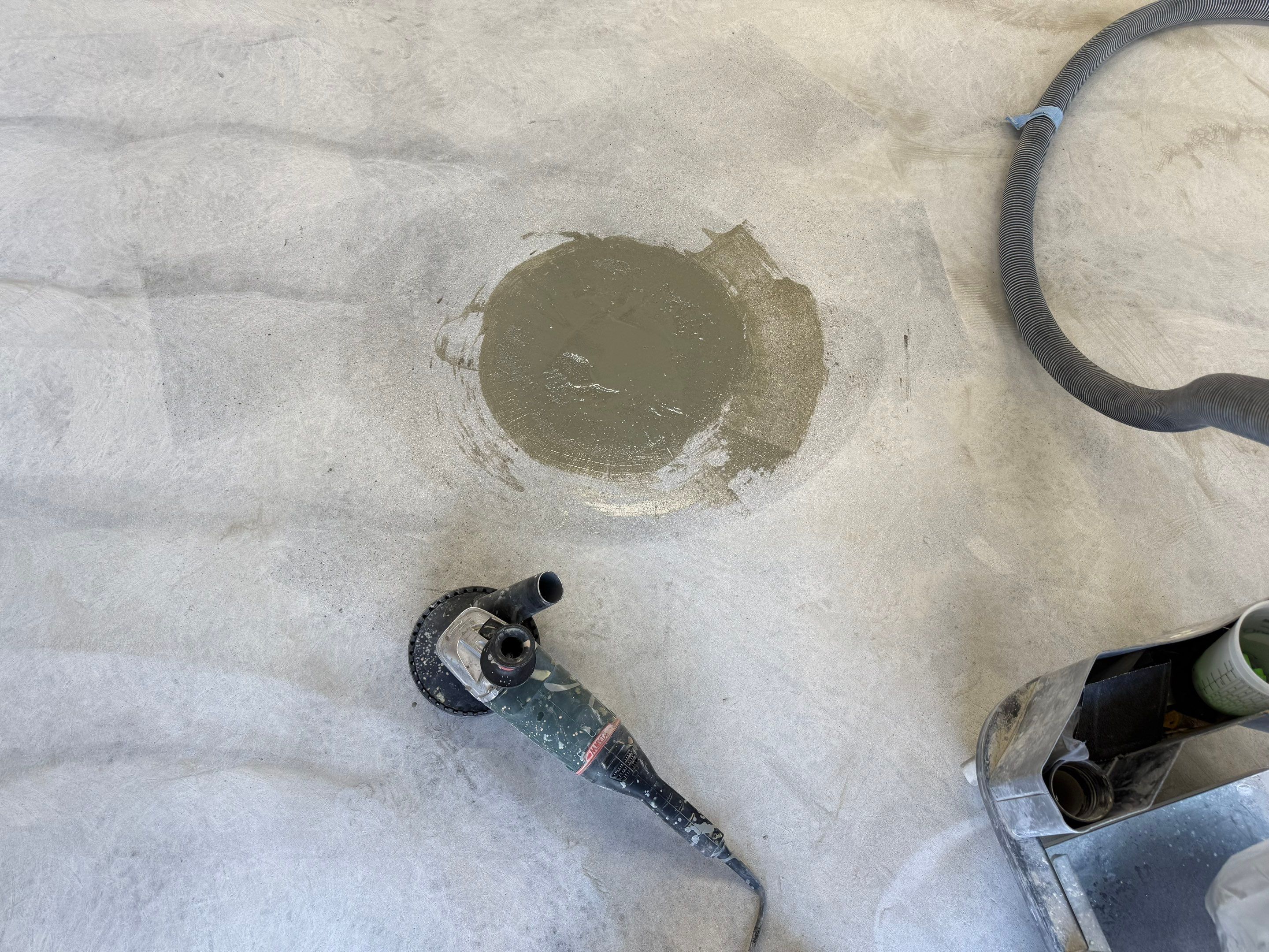 Smoke Flake Garage Floor Coating in Dell Rapids by Select Painting, Coatings & Garage Cabinets
