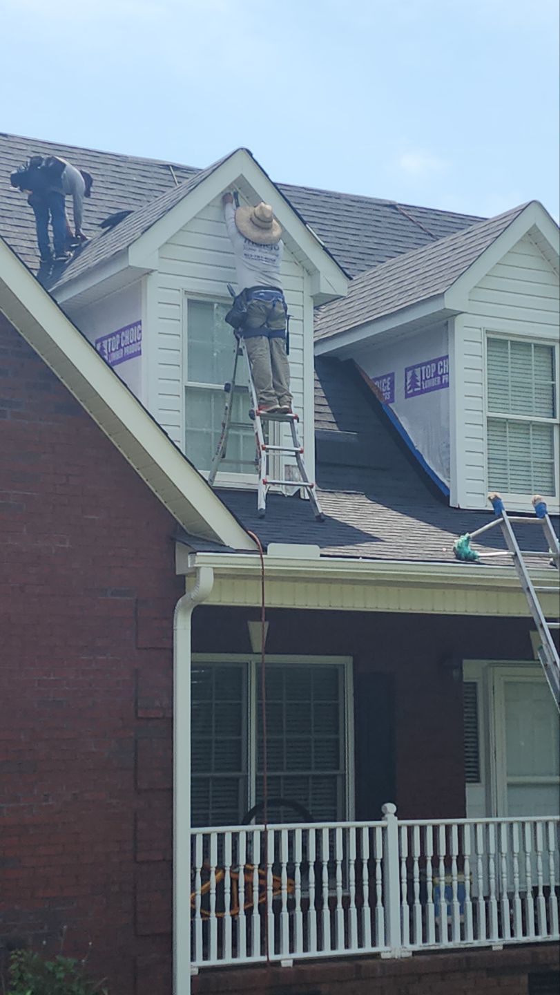 Residential Roofing Installation using Owens Corning® Oakridge Onyx Black by Indigo State Roofing