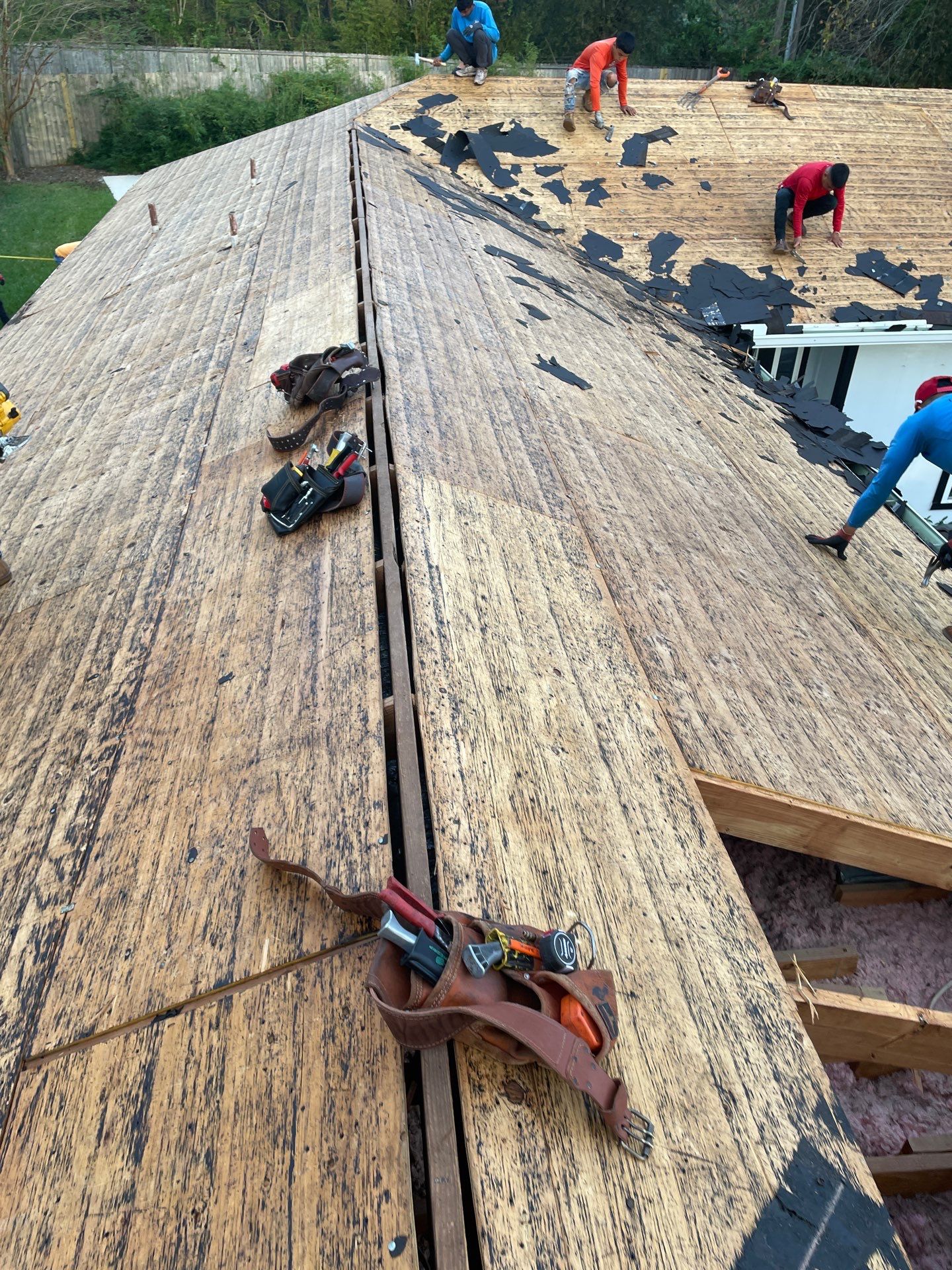 Residential Roofing Installation using Owen's Corning Duration (Lifetime) Shingles by Roof Repair Company