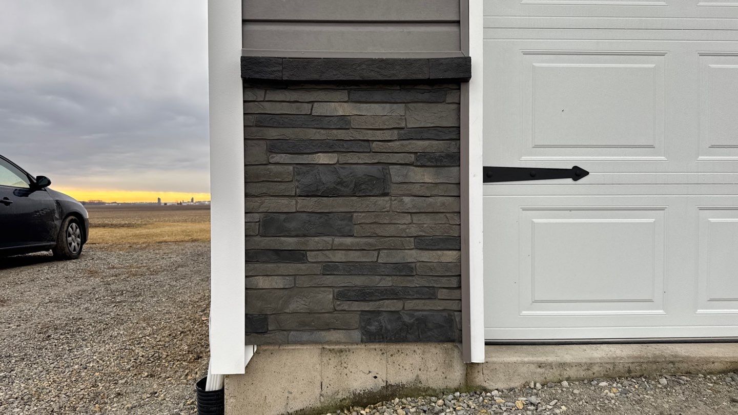 Siding Installation using Alside Coventry D4DL by Nitro Roofing and Construction