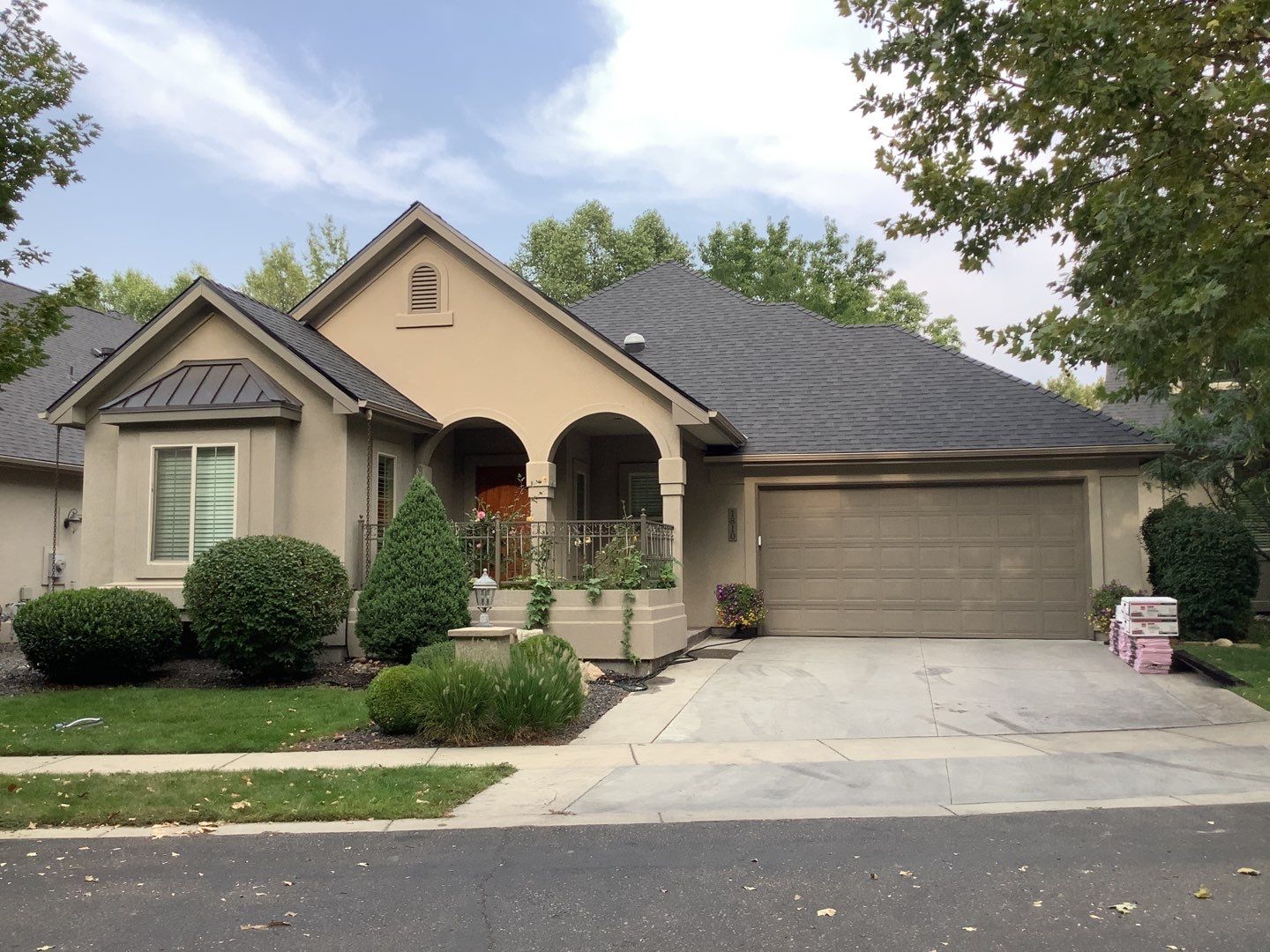 Eagle ID., Steep pitched Residential Roofing Installation using Owens Corning by ID Roofing LLC