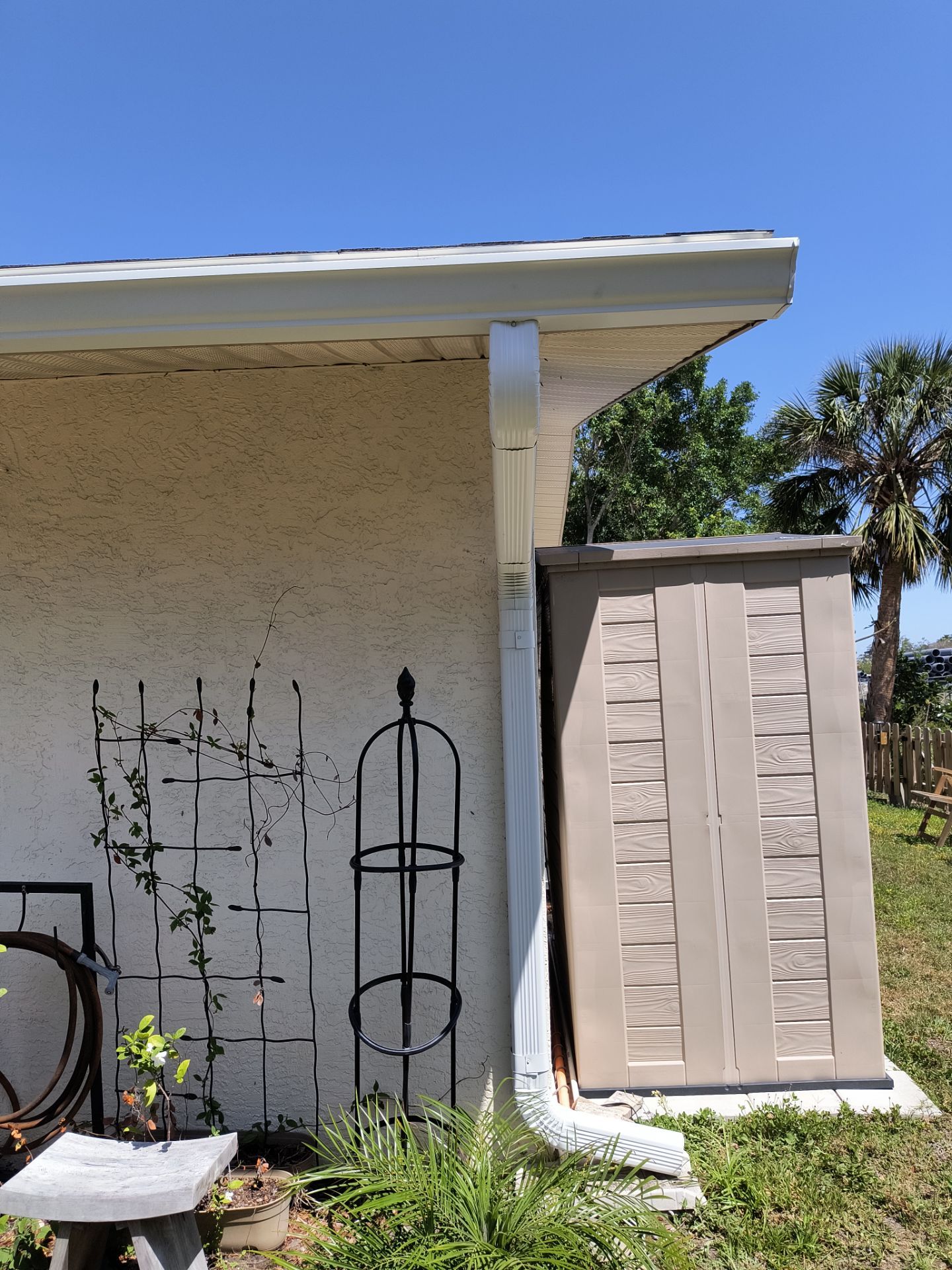K-Style Seamless Gutter Installation using 3X4 Elbow Downspout in Sarasota FL by Gutter Professors