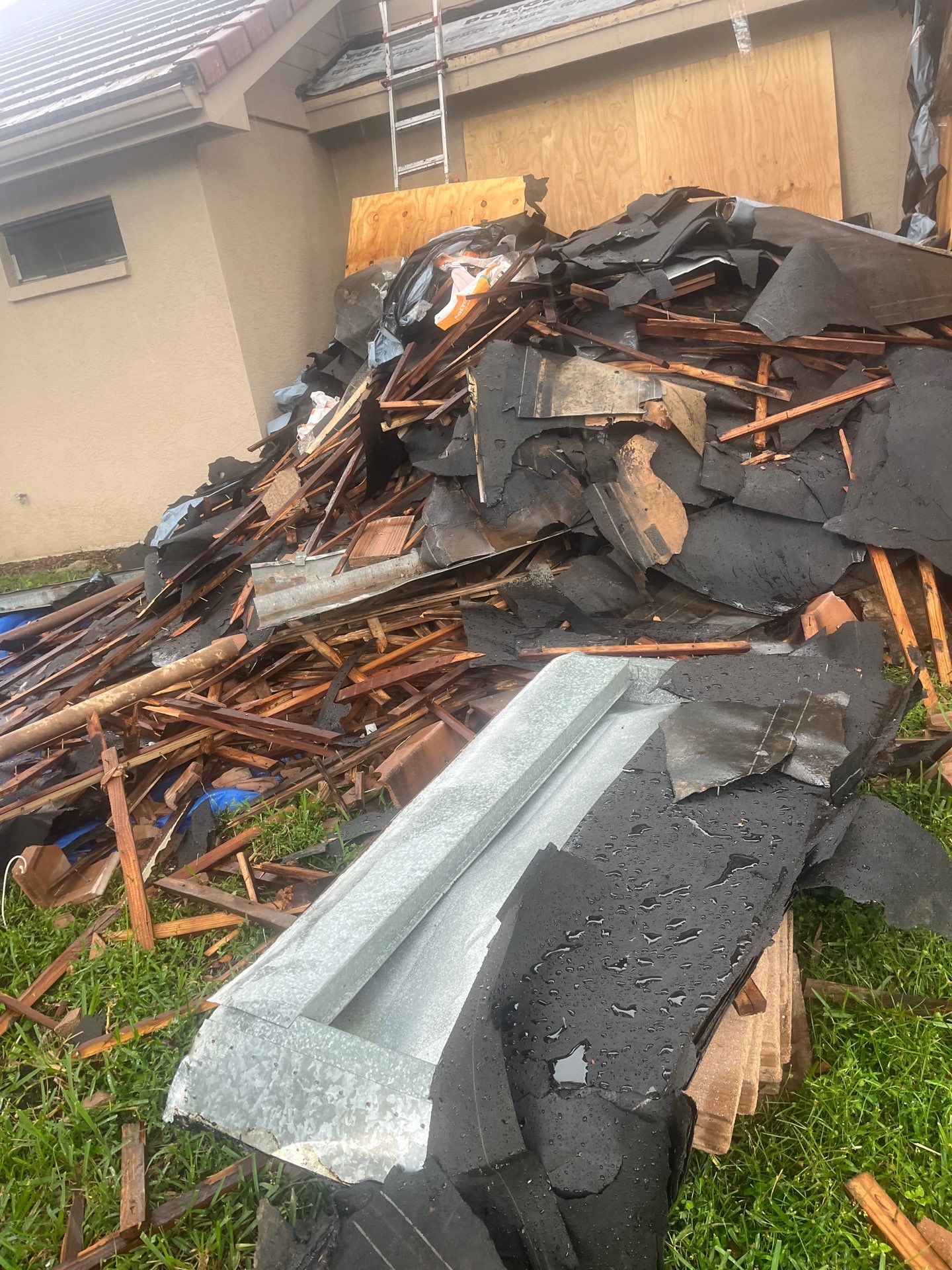 Project in Tampa 33647 by Mitchell Roofing Company LLC
