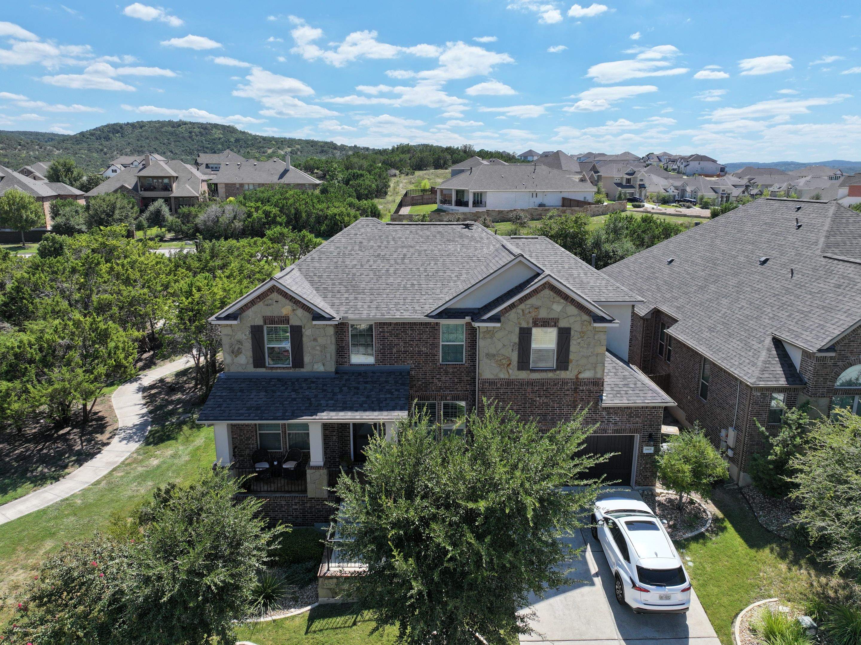 Driftshake Shingles by Perennial Roofing 