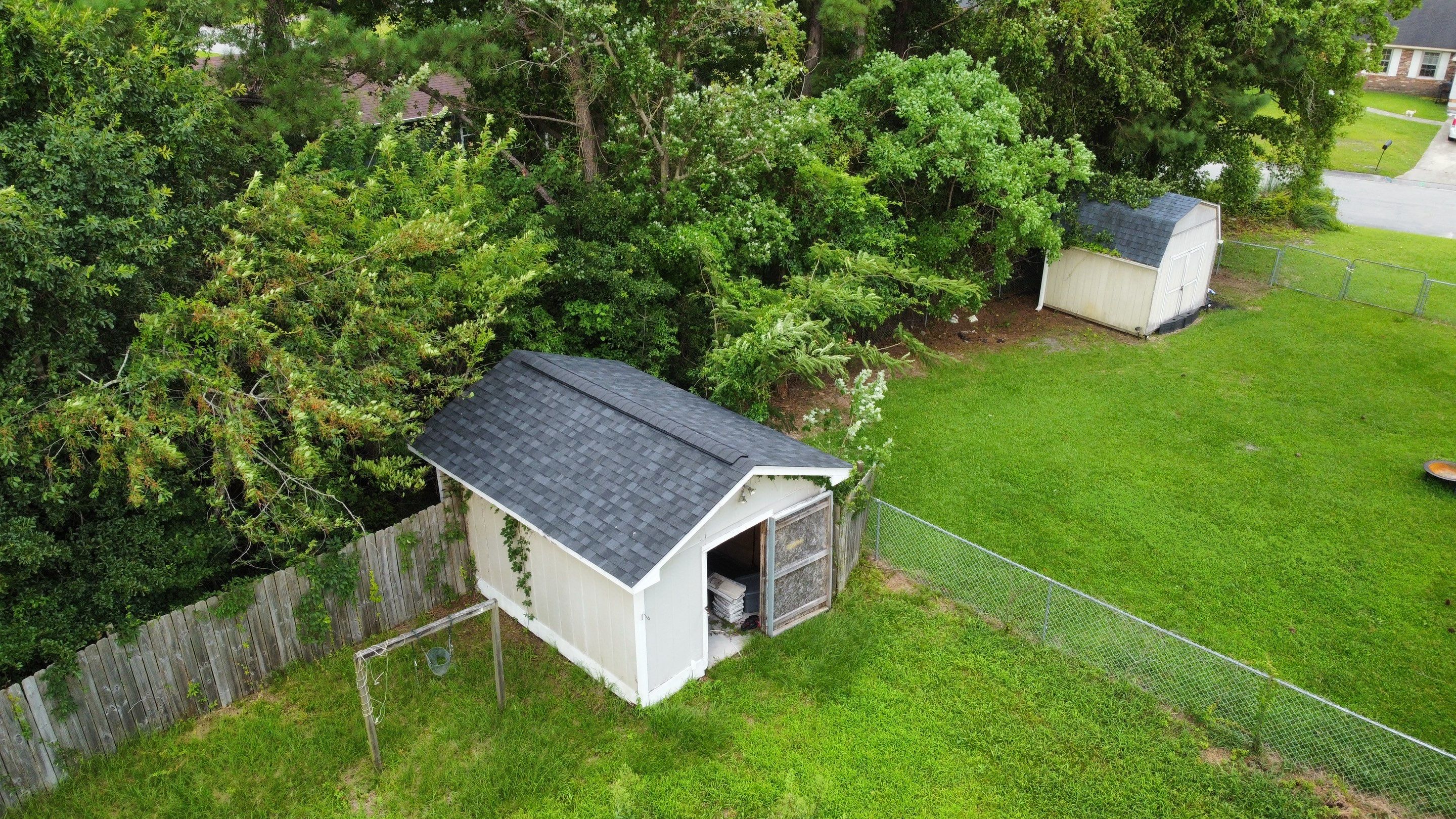 LIFE CONSTRUCTION & ROOFING featured photo.