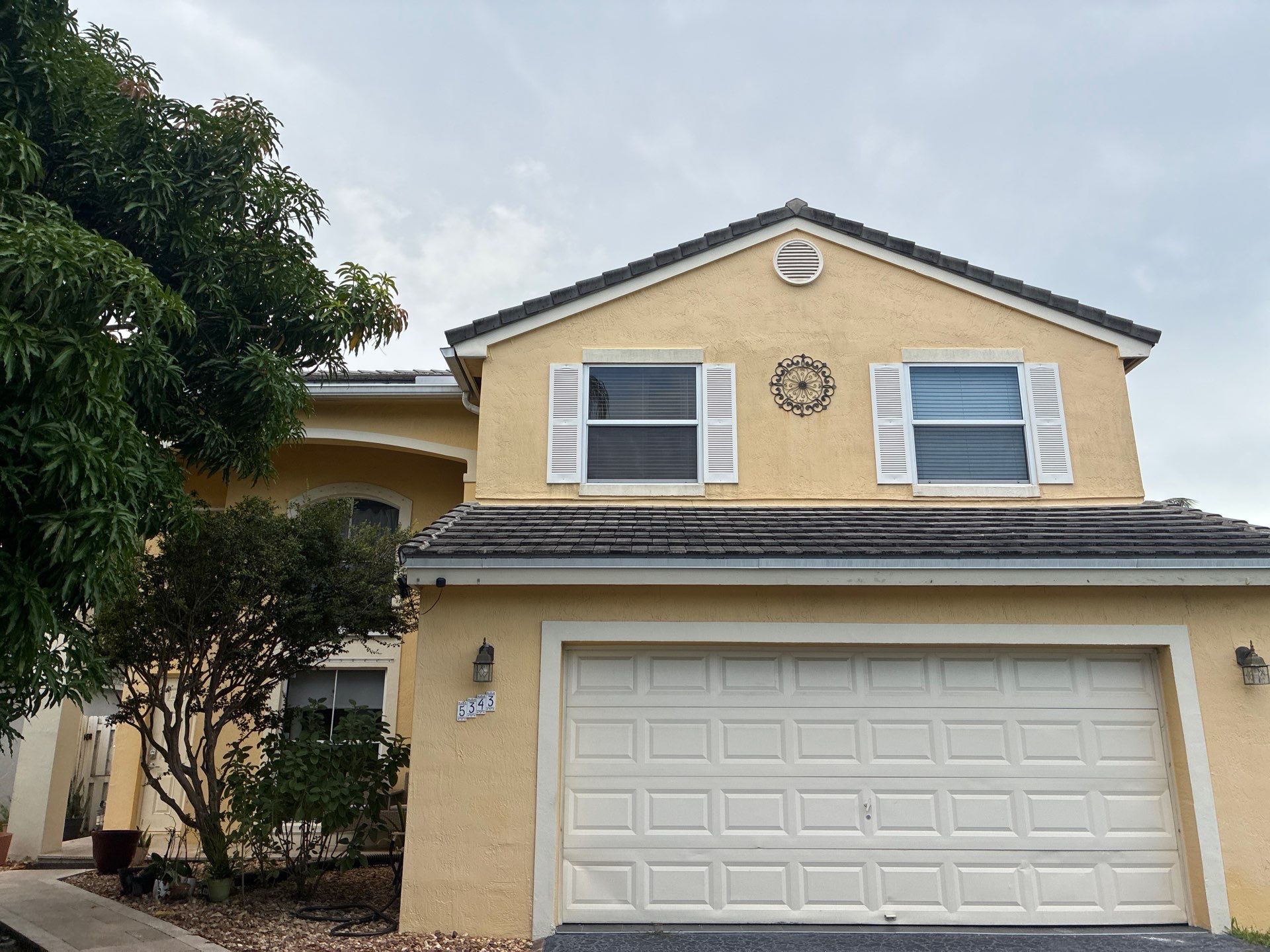 Roof Cleaning Coconut Creek by BKB Pressure Cleaning LLC