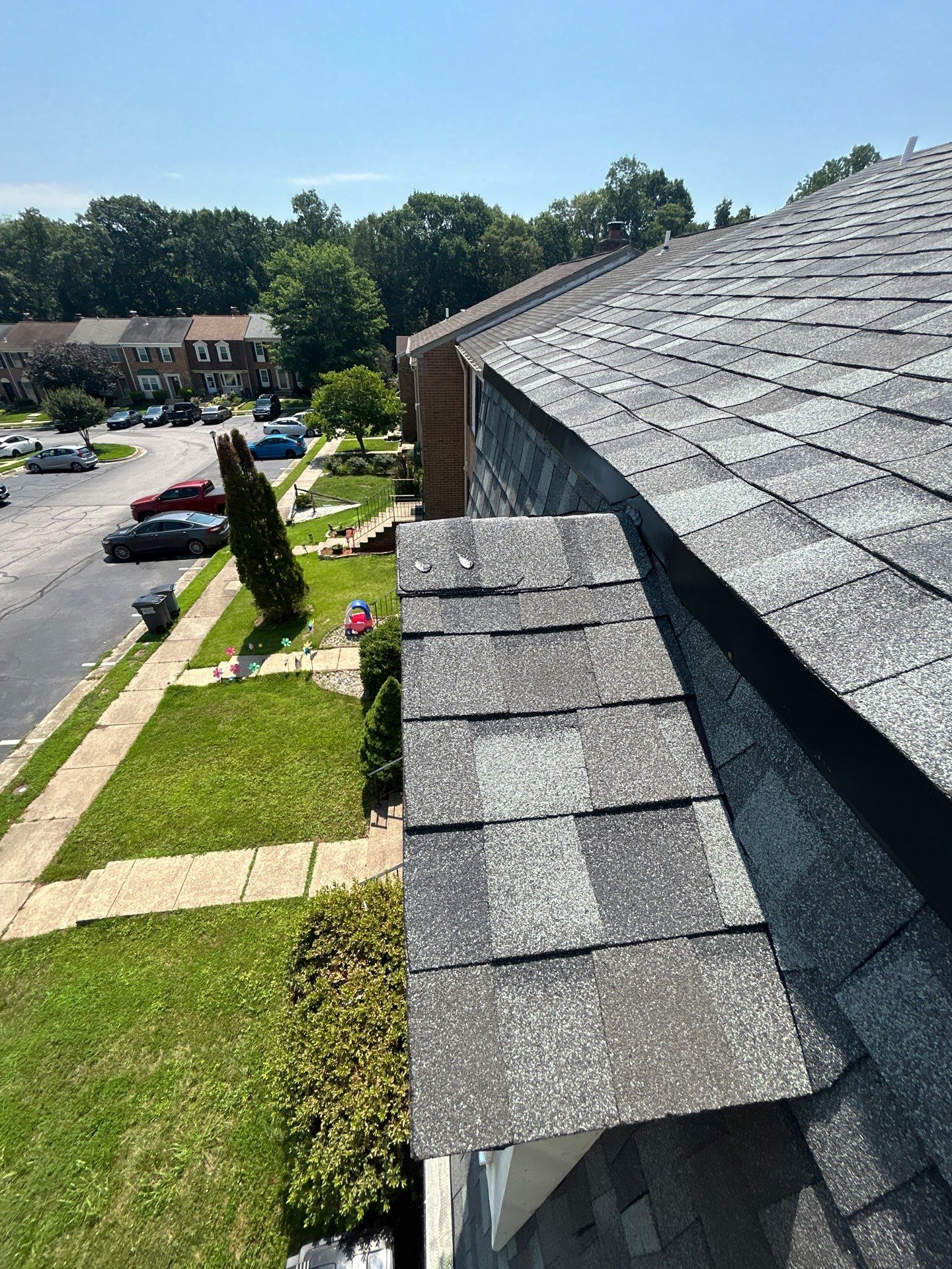 Woodbridge: Residential Roof Replacement with CertainTeed Landmark PRO in Max Def Georgetown Gray by RM Banning, Inc.