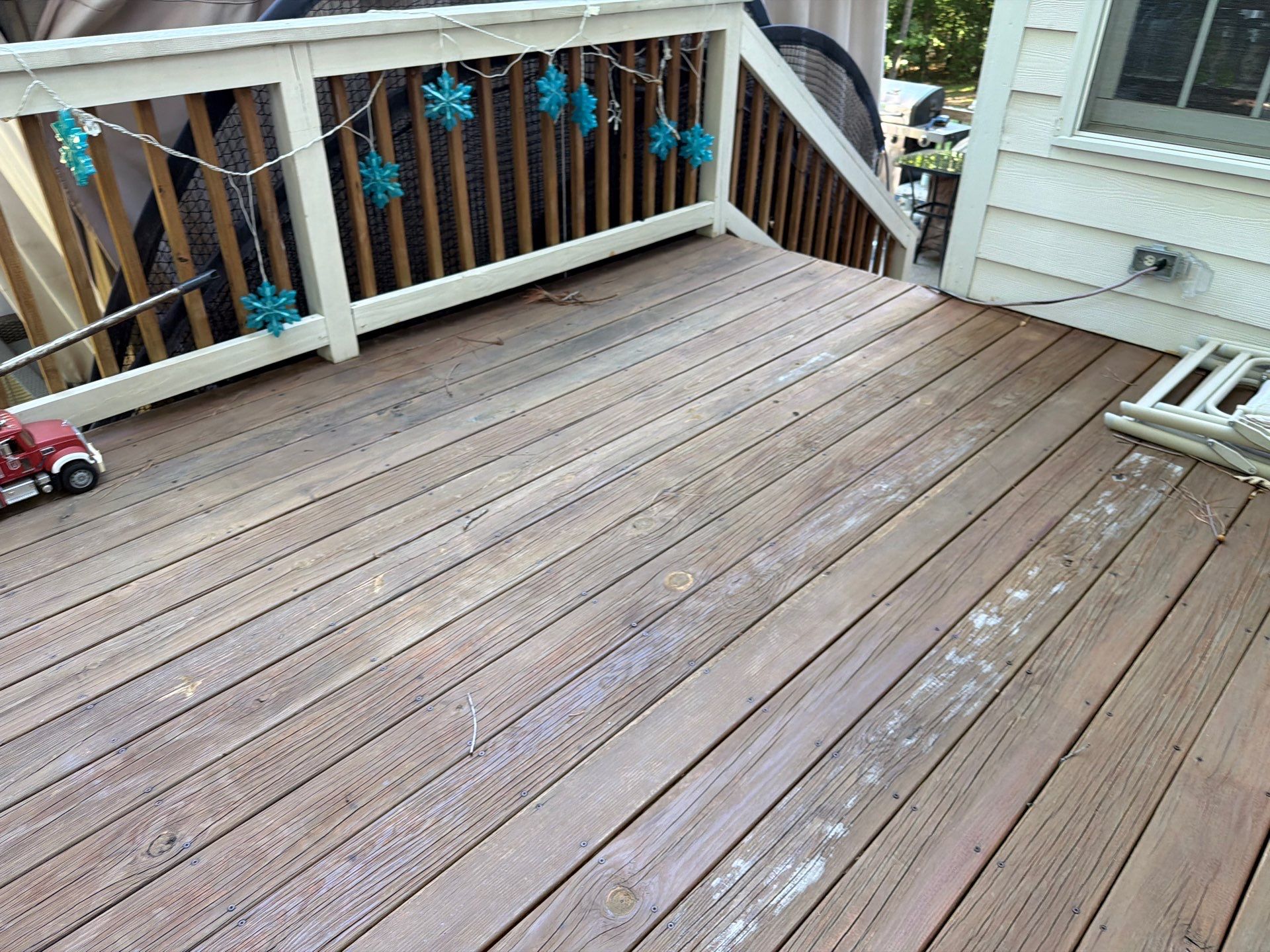 Deck using Wood Sealant by DuraSeal