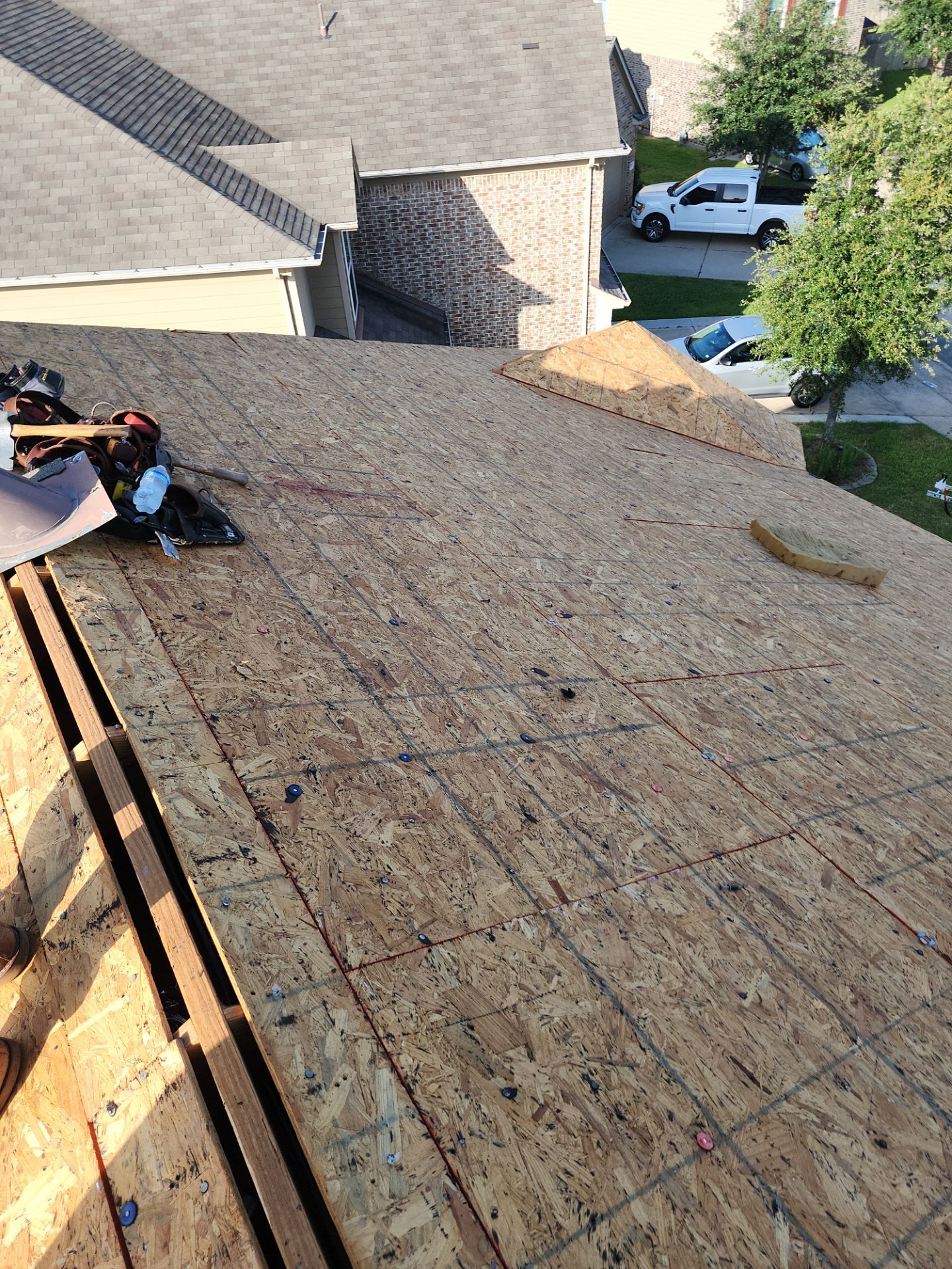Residential Roofing Installation using Owen's Corning Duration (Lifetime) Shingles by Roof Repair Company