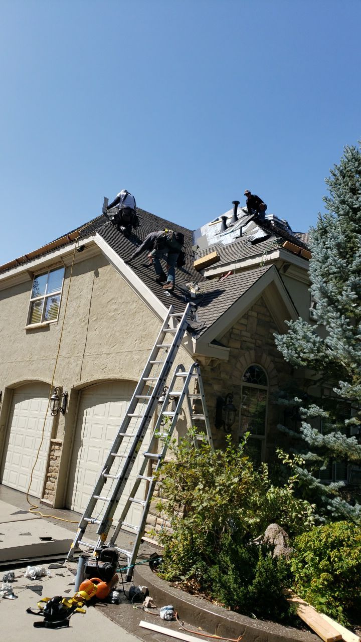 Residential Roofing Installation using GAF Glenwood Premium Shingle by The Roof Doctor