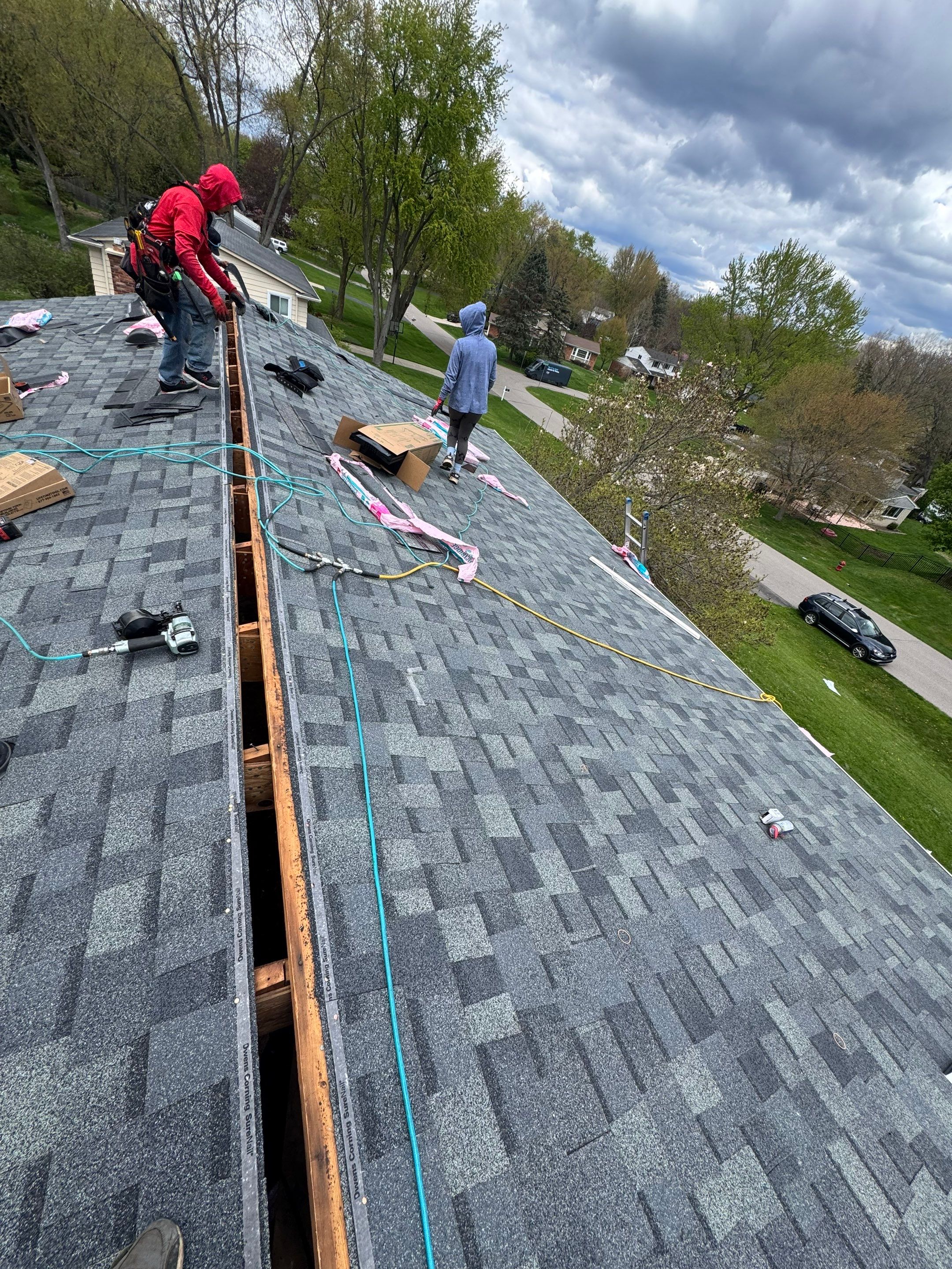 Roof Replacement using Owens Corning Tru Definitions by 180 Contractors