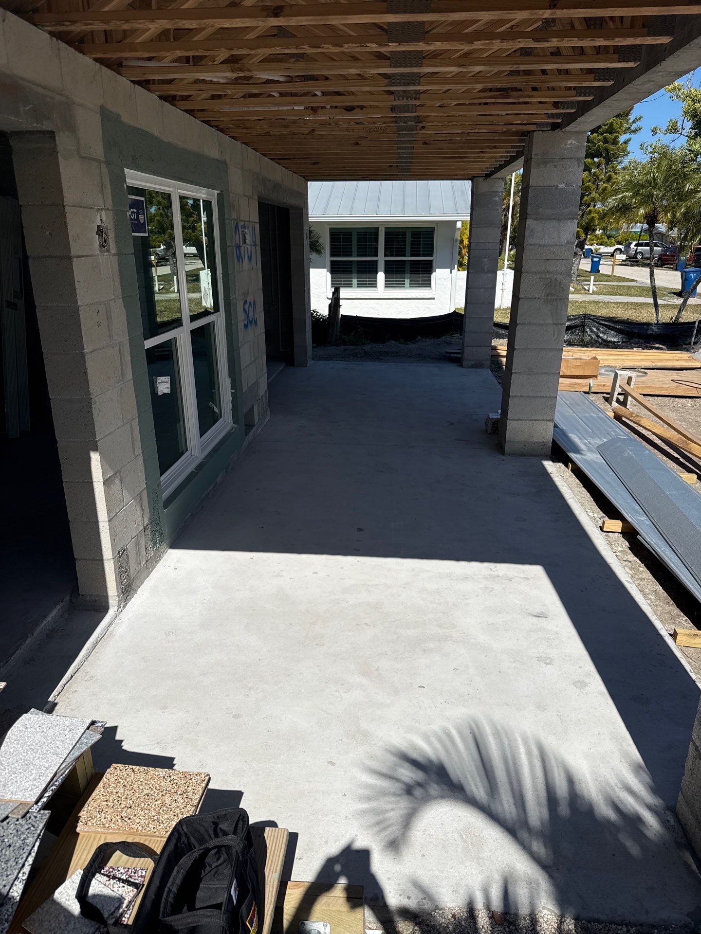 Tidal Wave Garage Floor Coating in Holmes Beach by Performance Floors & Coating