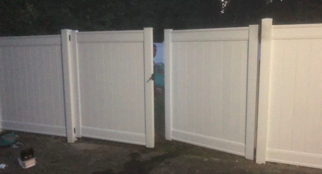 Fence Installation using Vinyl Fence 6ft Privacy by A Plus Exterior