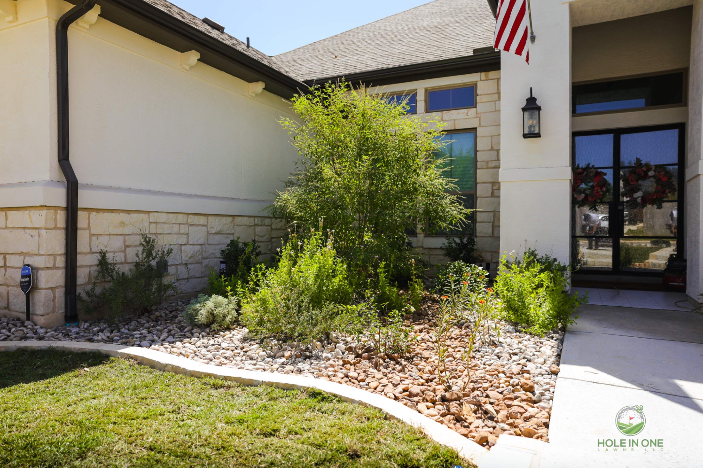 Shavano Highlands, San Antonio Tx. by Hole In One Lawns, LLC
