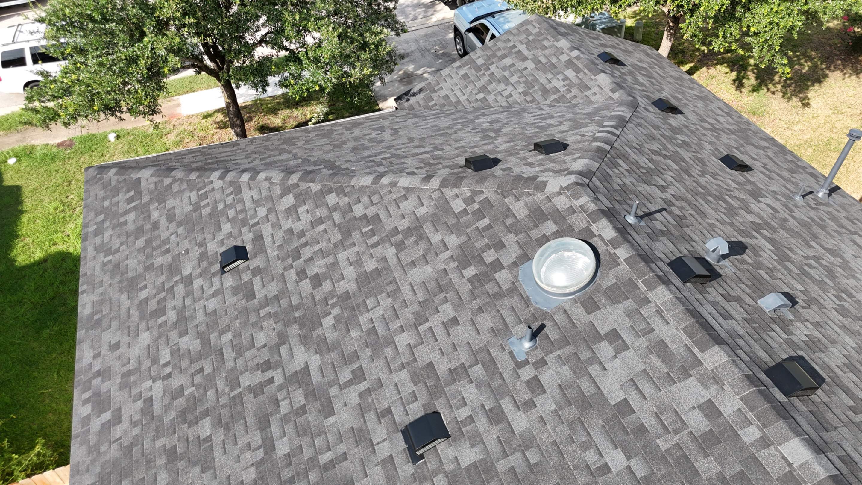 Brilliant Black - Malarkey Highlander by RoofsOnly.com