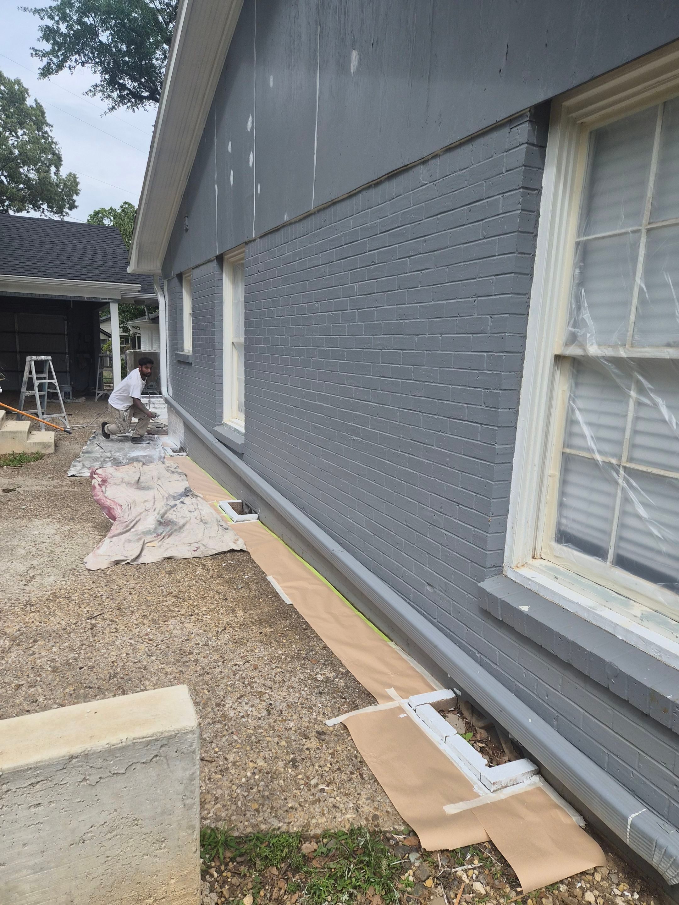 From Gray to Modern White: Exterior Repaint in Tyler, TX by Quality Coats Painting