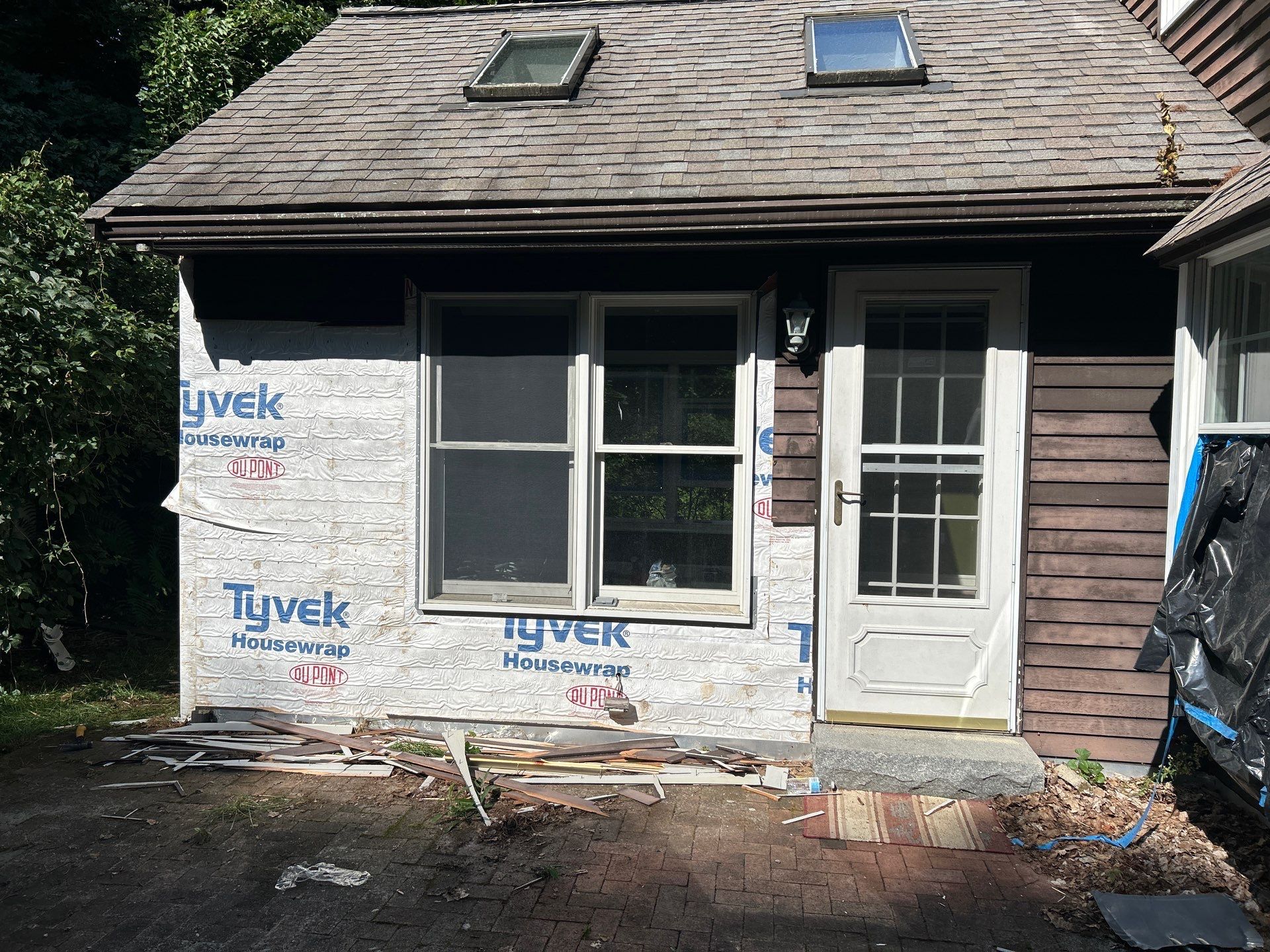 Complete exterior remodeling in Ashland, MA by UBrothers Construction