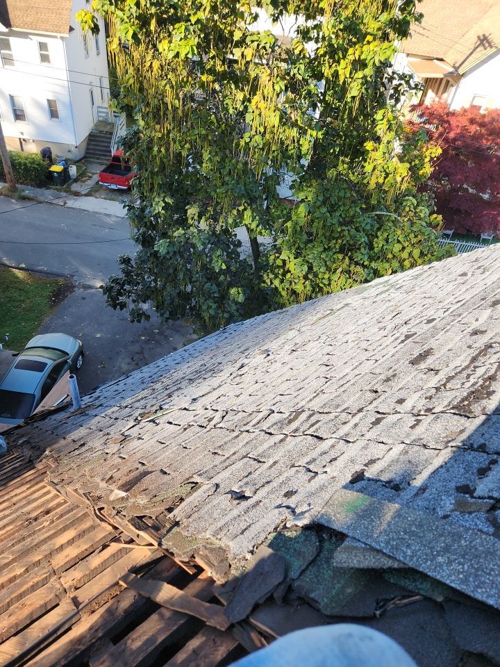 Residential Roofing Installation using Owens Corning TruDefinition by A Plus Exterior