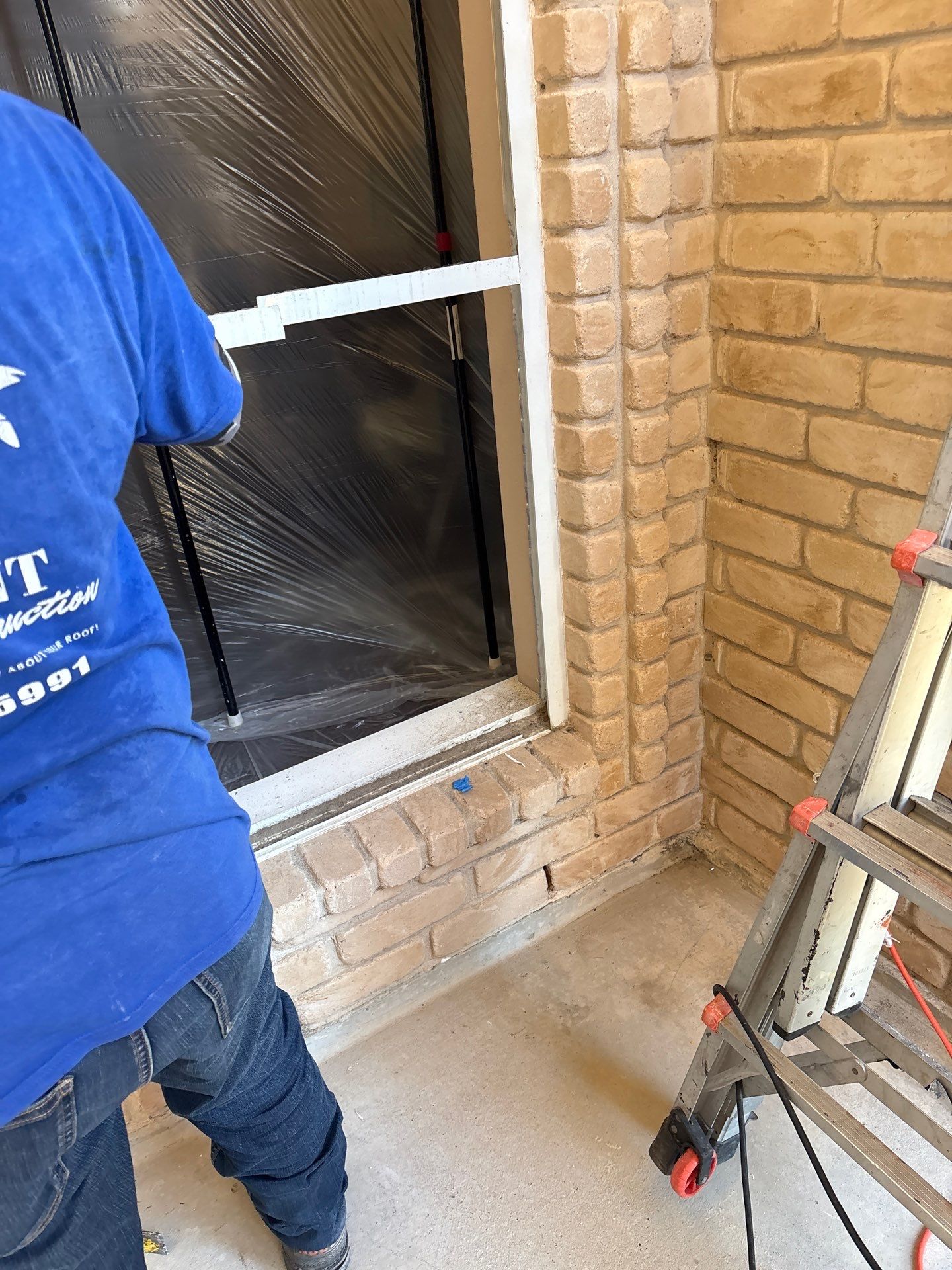 Curved Trim Windows by Bayfront Roofing and Construction