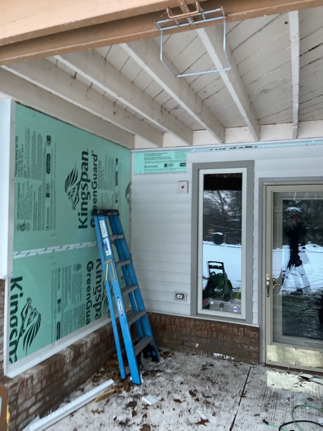Siding Replacement using CertainTeed Restoration Classic D5 by 180 Contractors