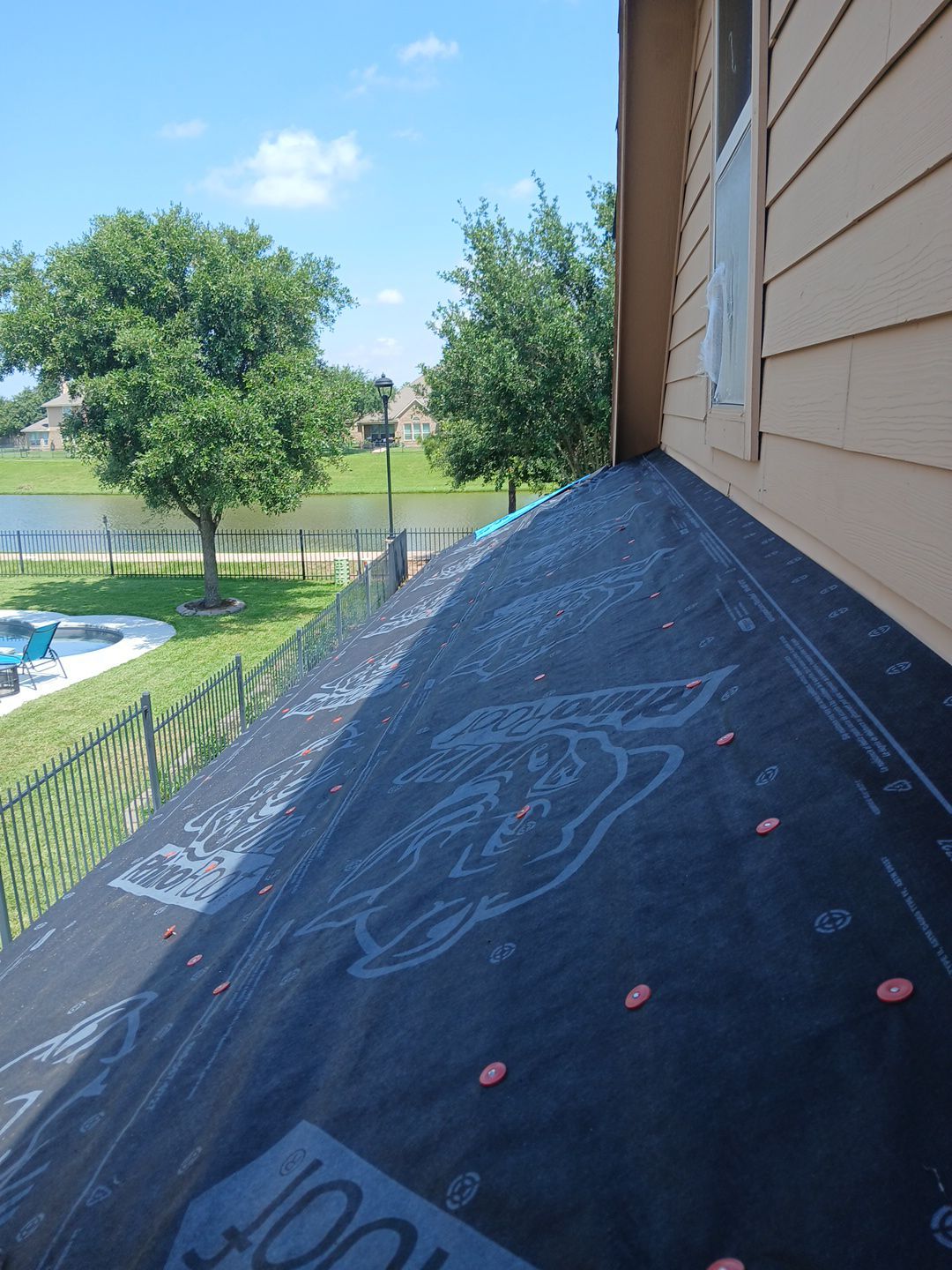 Residential Roofing Installation using Owen's Corning Duration (Lifetime) Shingles by Roof Repair Company