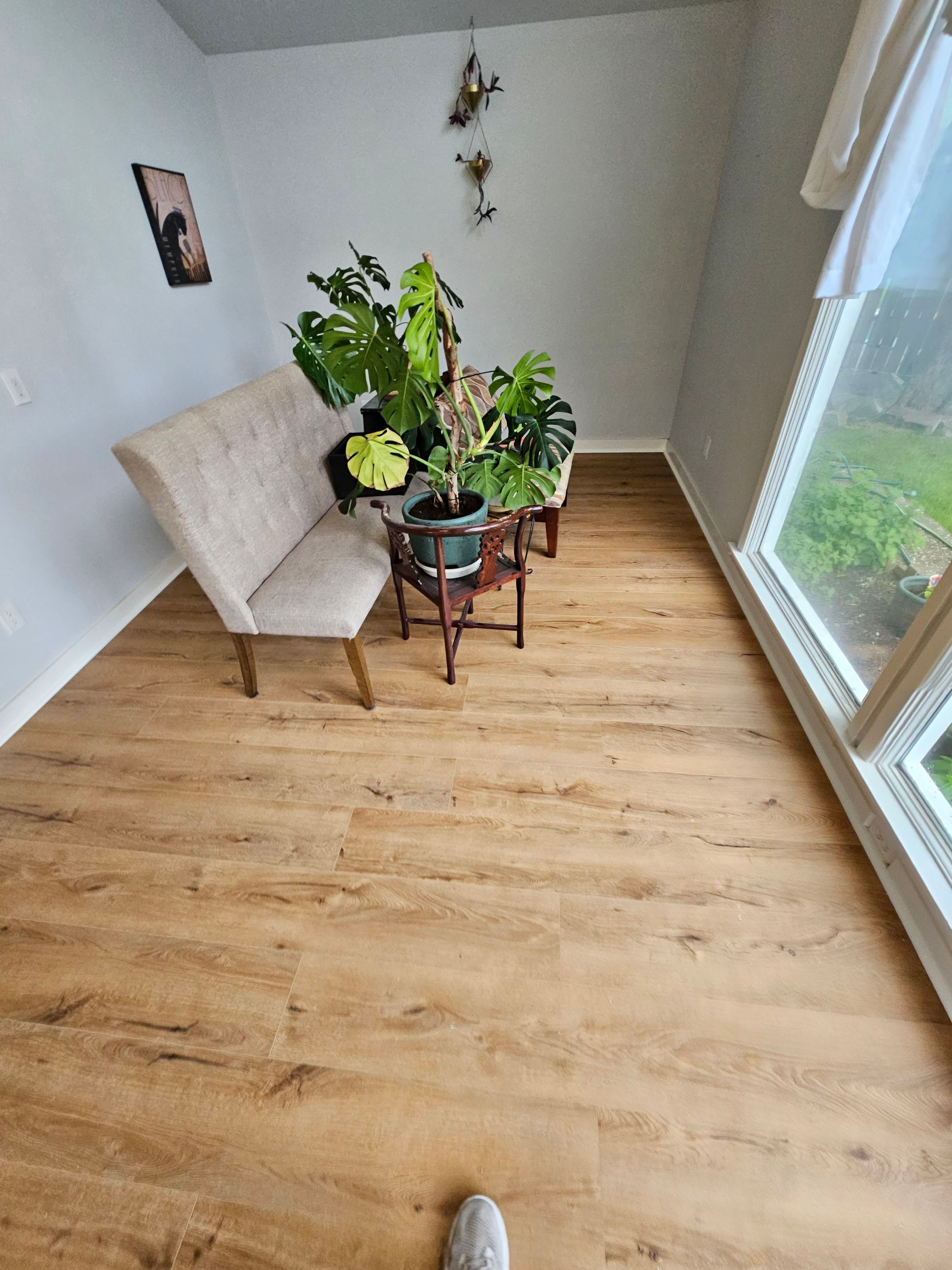 Laminate floor & fence by EL-GC LLC 