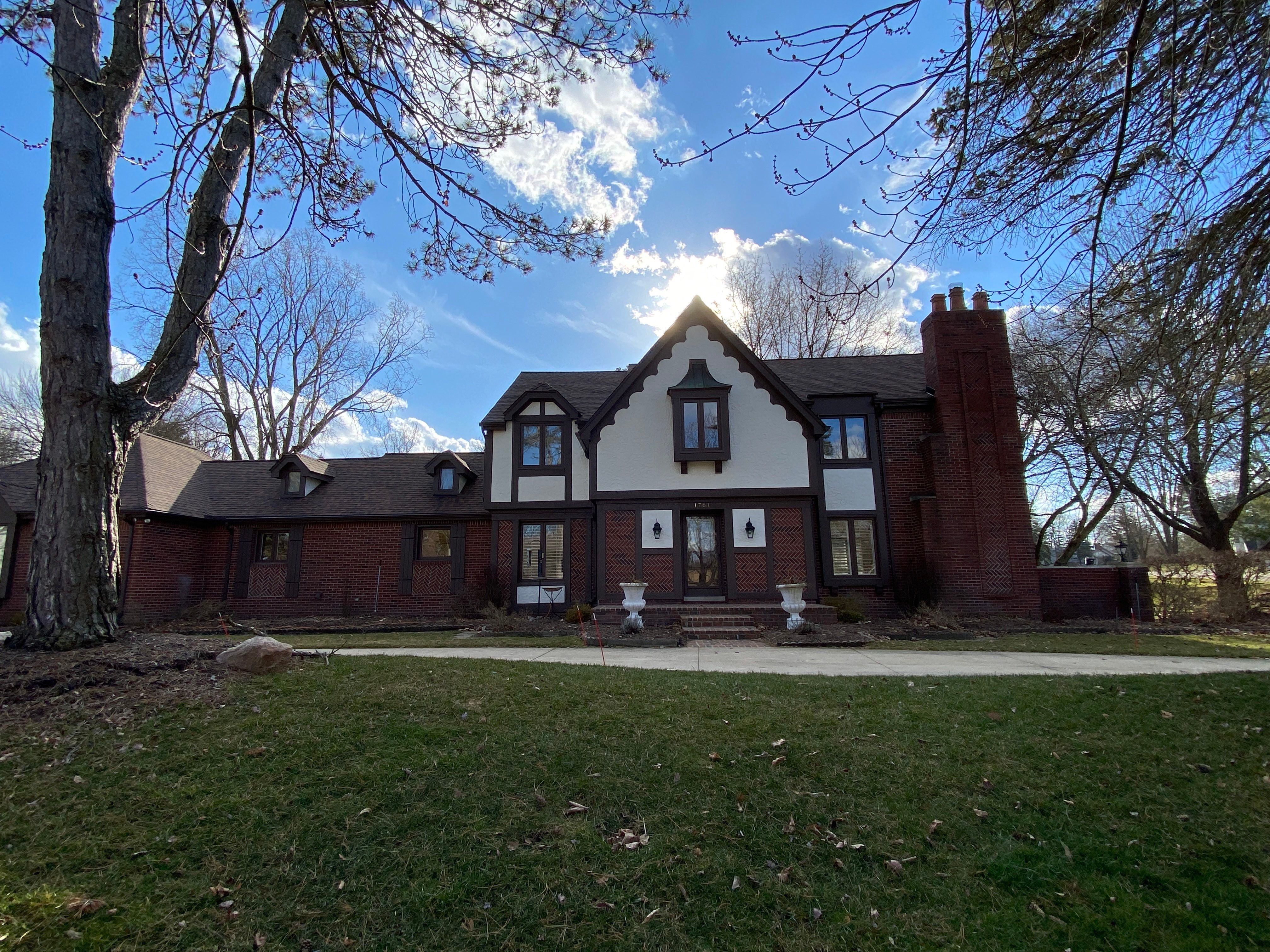 Roof Replacement using CertainTeed Landmark by 180 Contractors