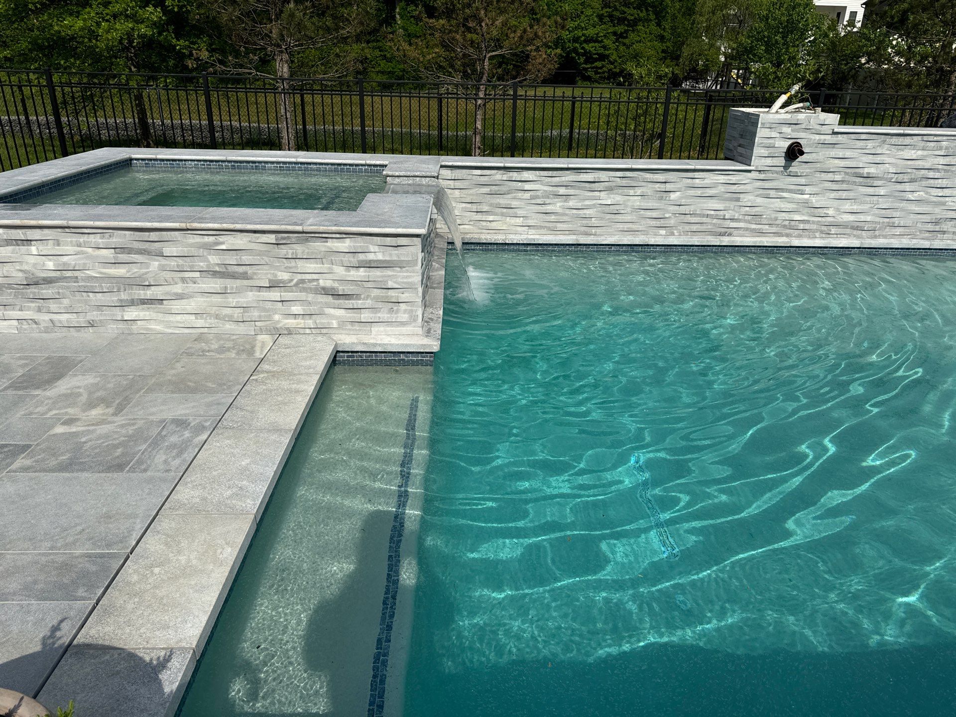 Gunite Pool w/ Spa and Water Features by Elysium Pools