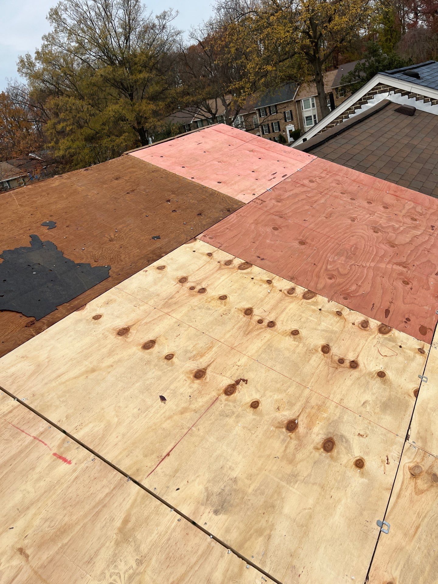 Springfield: Residential Roof Replacement with CertainTeed Landmark Pro in Max Def Burnt Sienna by RM Banning, Inc.