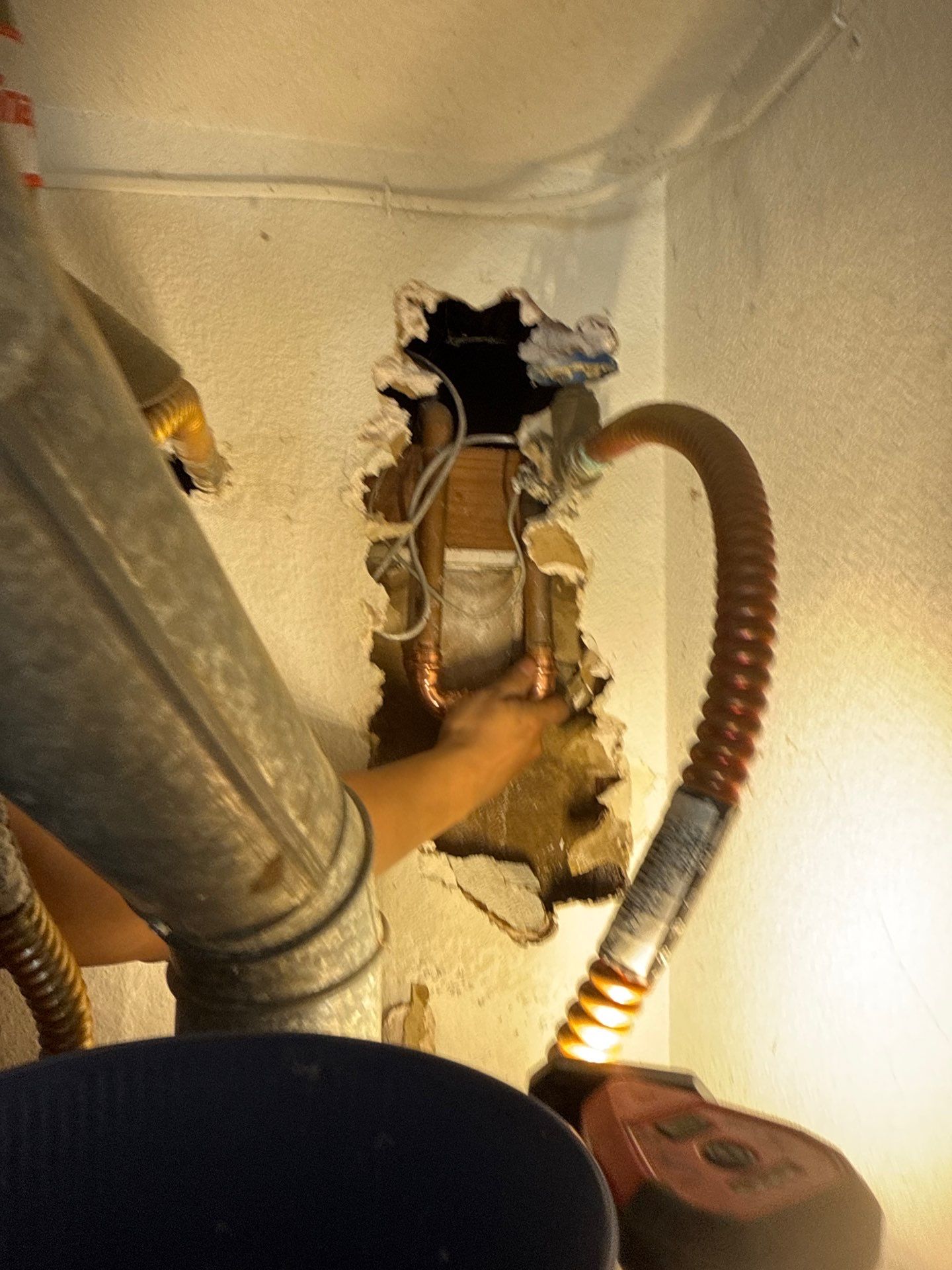  bursted pipe by Us Plumbing 