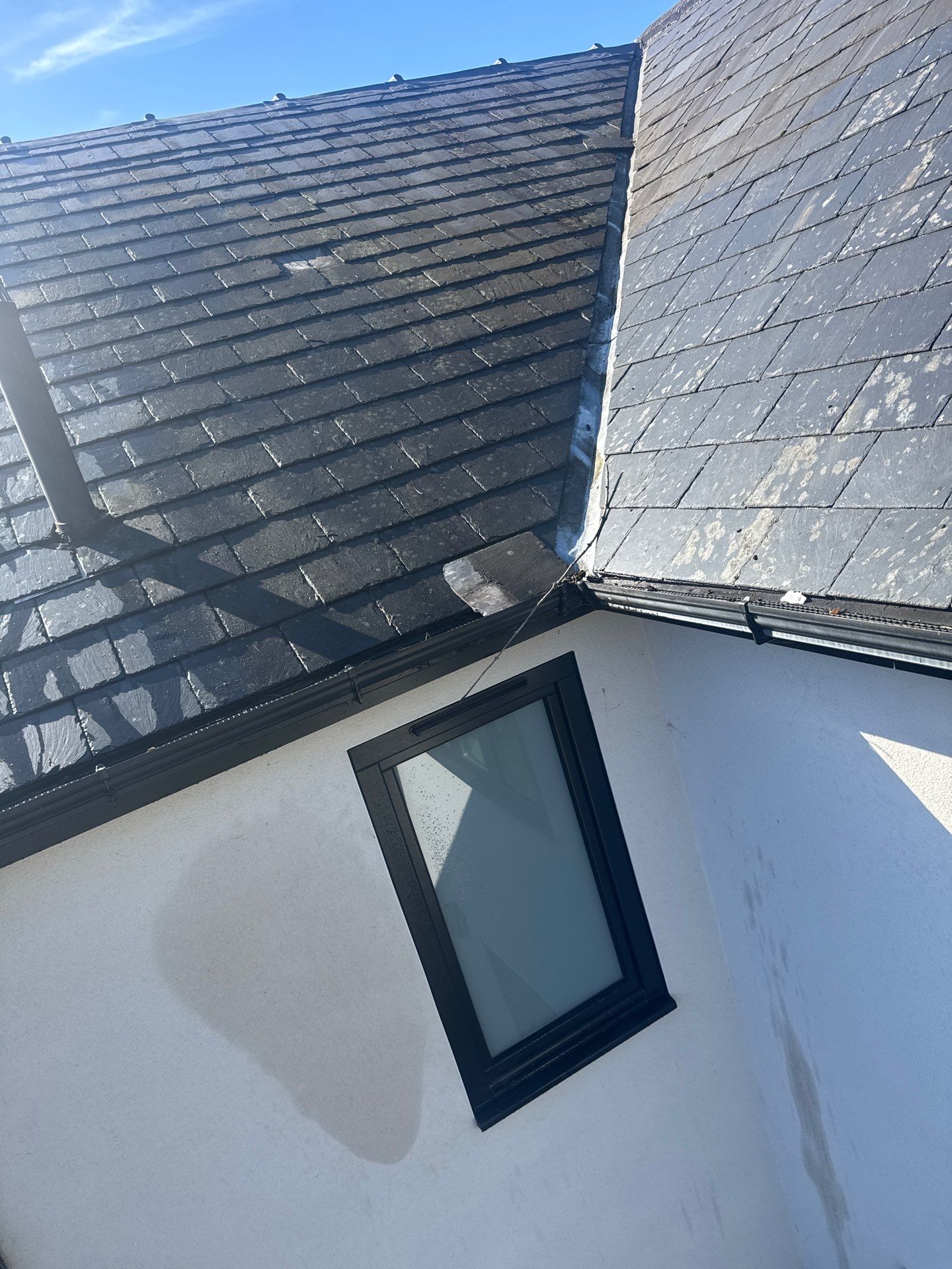 Render and Roof clean using Softwash Equipment by Ges Exterior Cleaning ltd