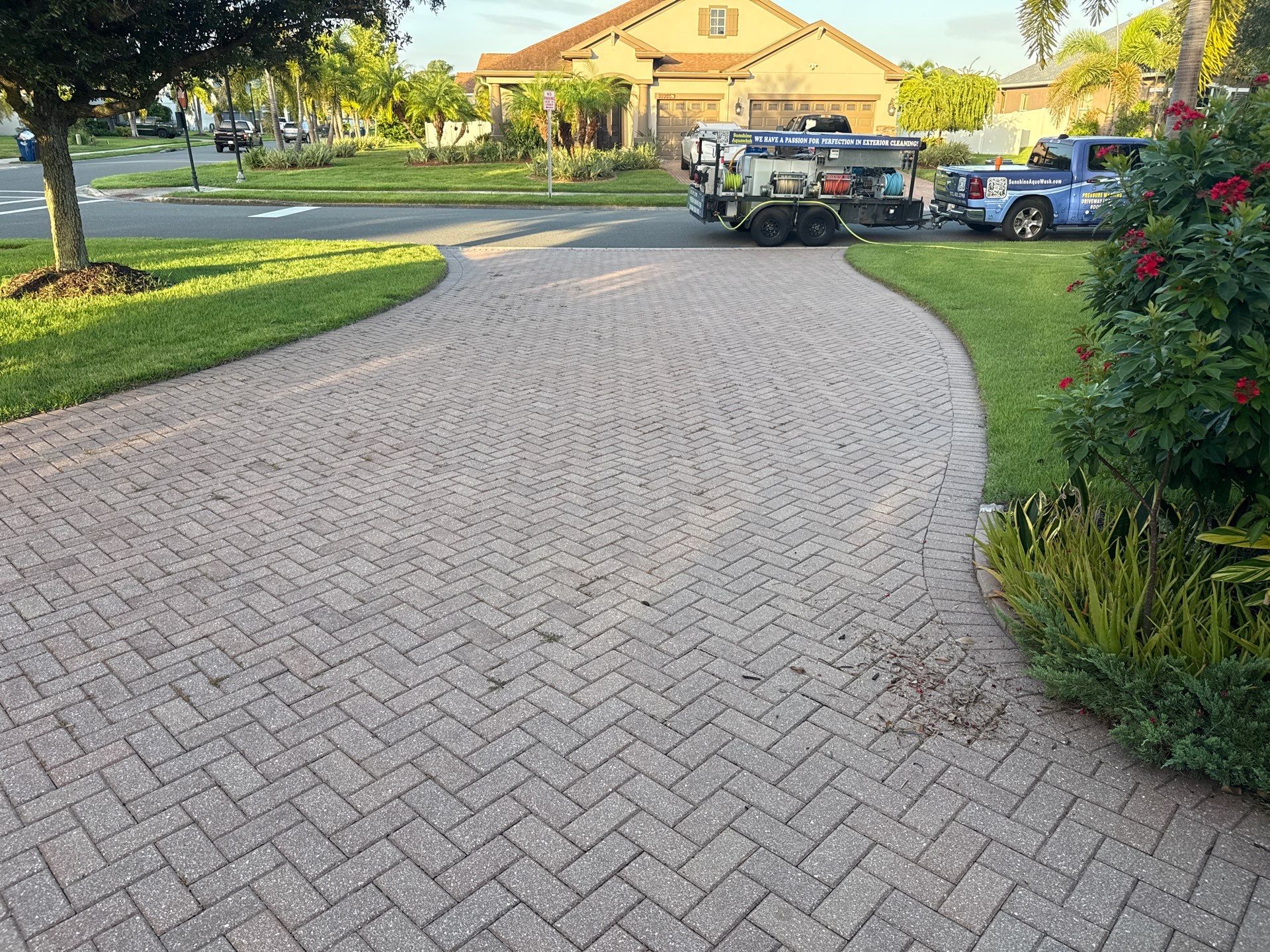 Paver Driveway & Sidewalk Cleaning – Oakleaf Hammock, Ellenton, FL by Sunshine AquaWash