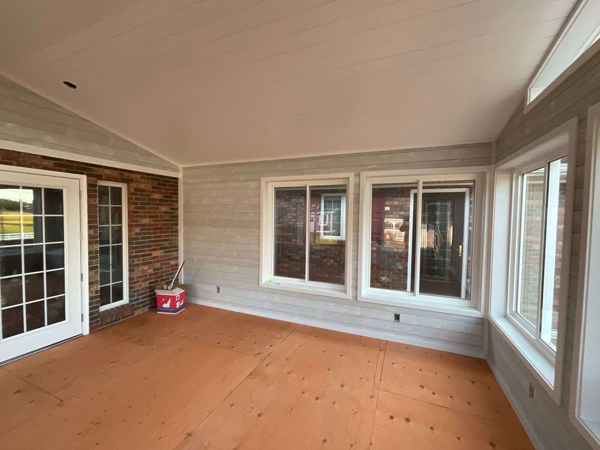 Smith Sunroom by Property Revolution