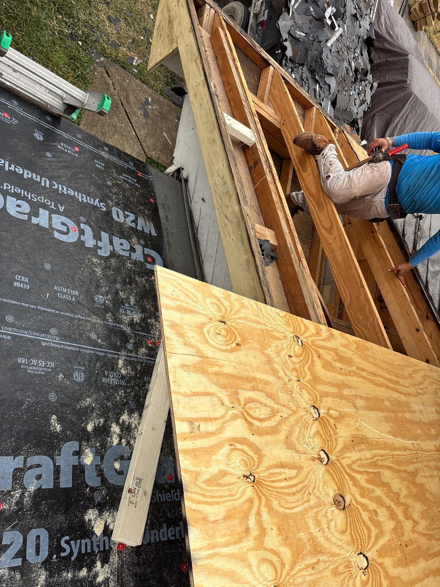 Roof Replacement Houston by Roof Repair Services LLC