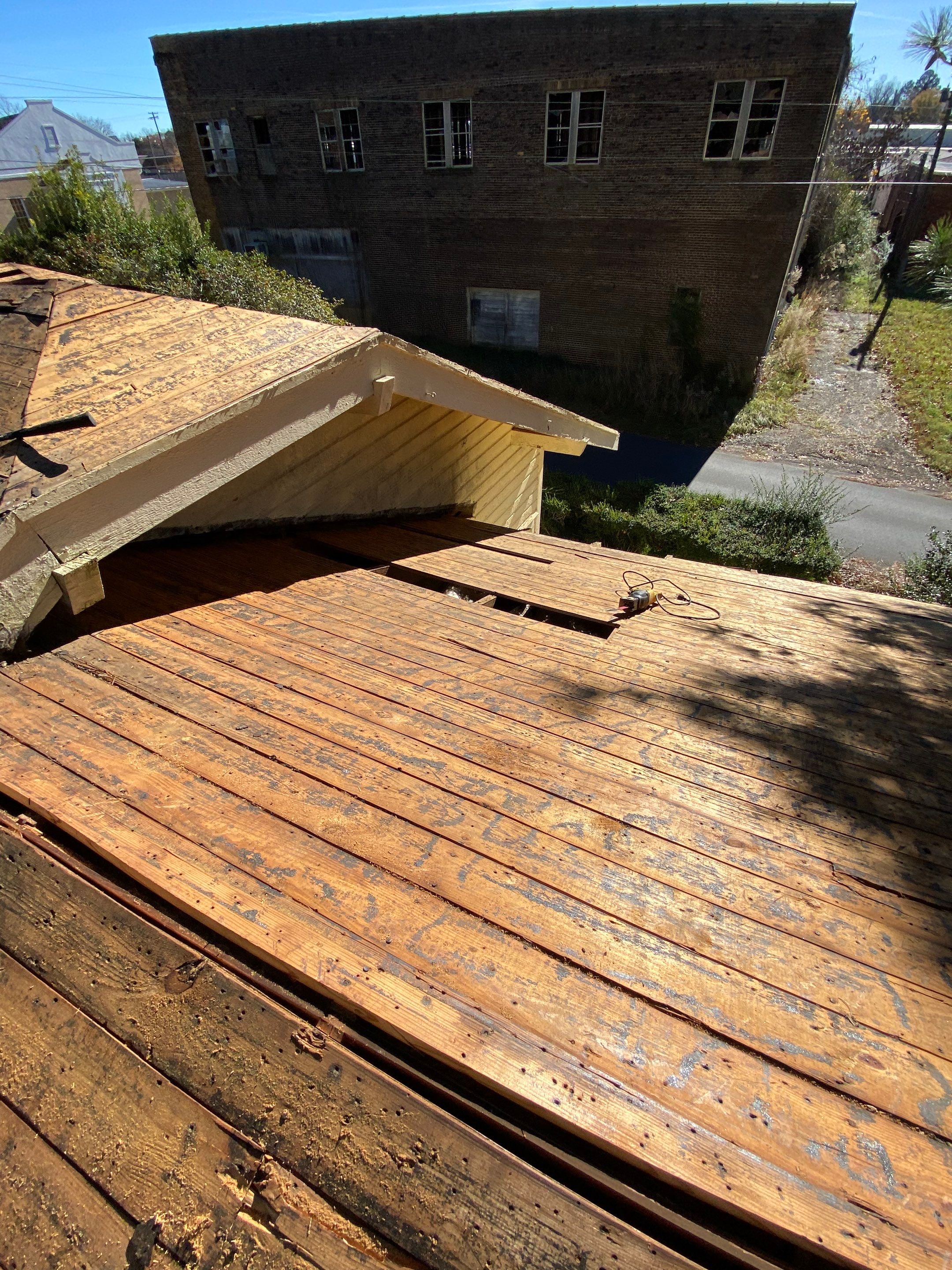 Residential Shingle Reroof using CertainTeed XT25: Resawn Shake by Hostetler Roofing