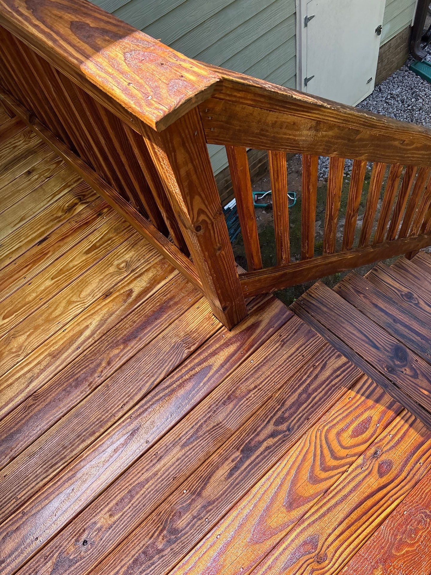 Wood Deck using Wood Sealant by DuraSeal