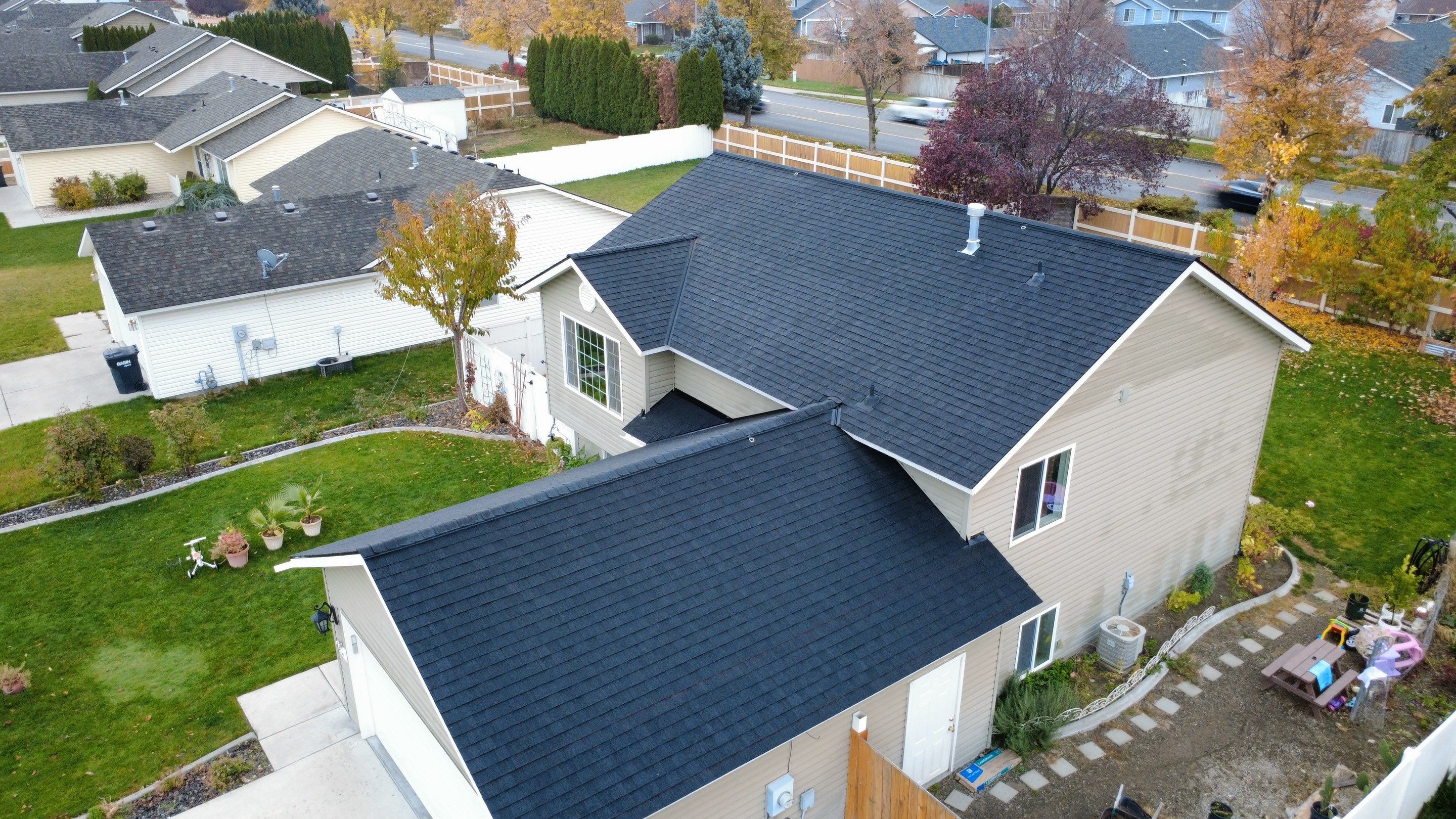Residential Roofing Replacement with CertainTeed Landmark Shingles in Pasco, WA by Alpine Roofing