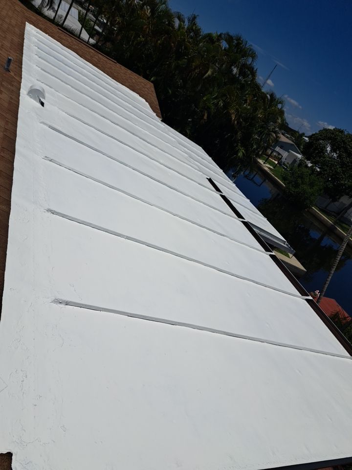 Project in St. Petersburg 33702 by Mitchell Roofing Company LLC 