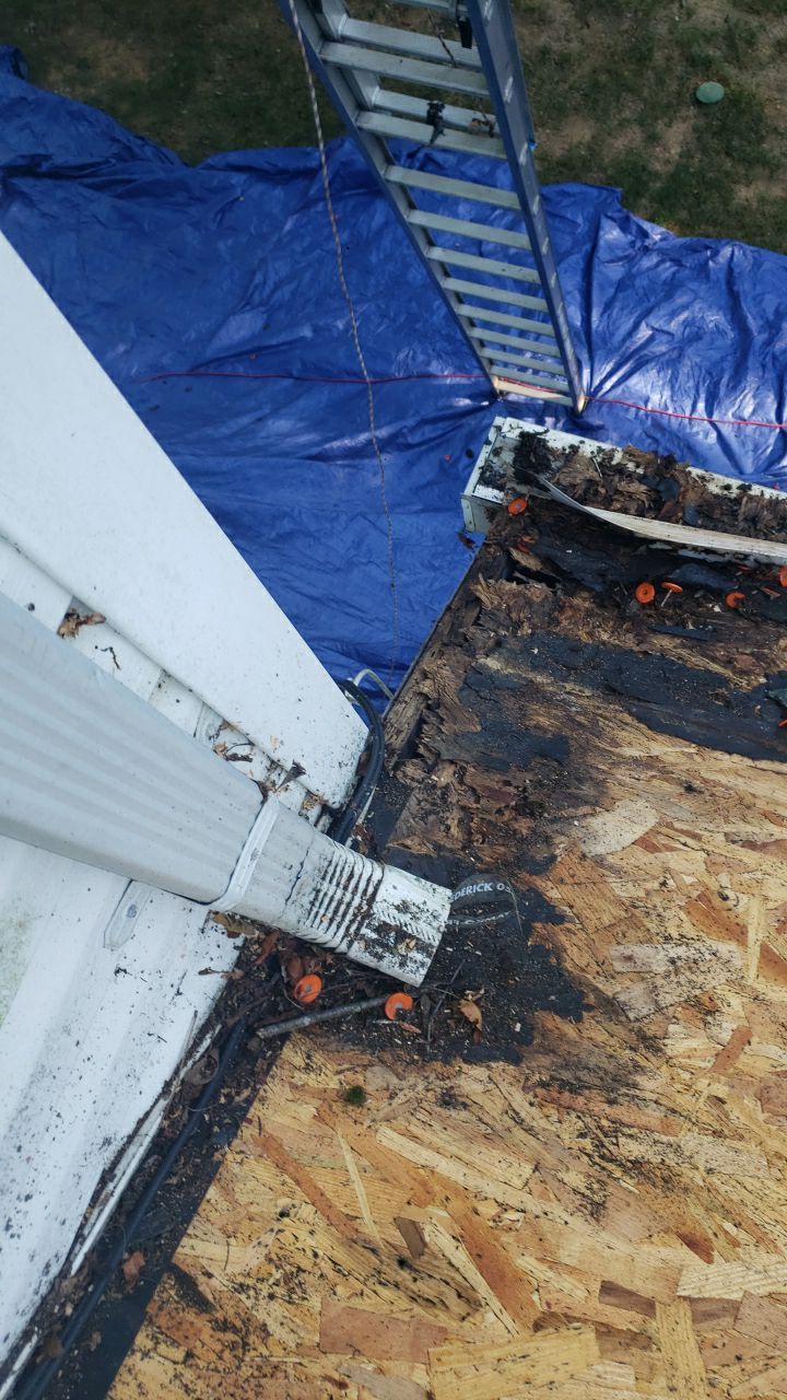 Marshall Roofing Project - Landmark Pro Max Def Pewterwood Designer Shingles by RM Banning, Inc.